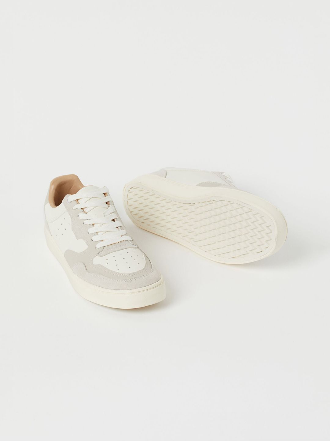 H&M Men White & Beige Colourbloacked Trainers