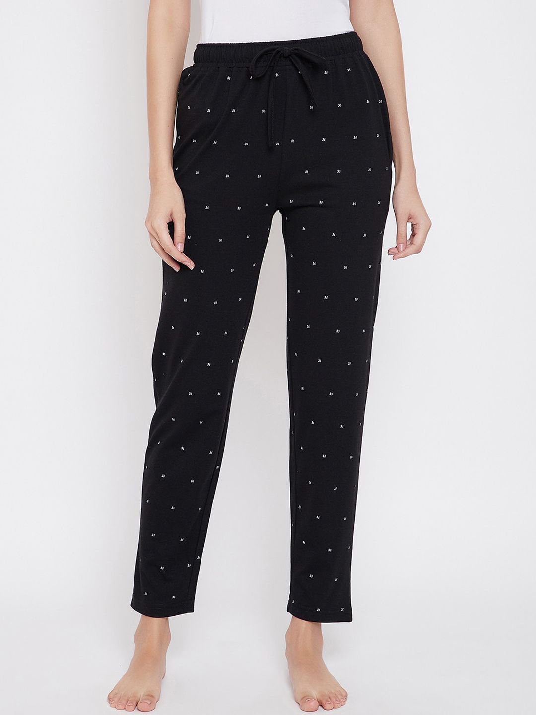 Okane Women Black & White Printed Lounge Pants Price in India