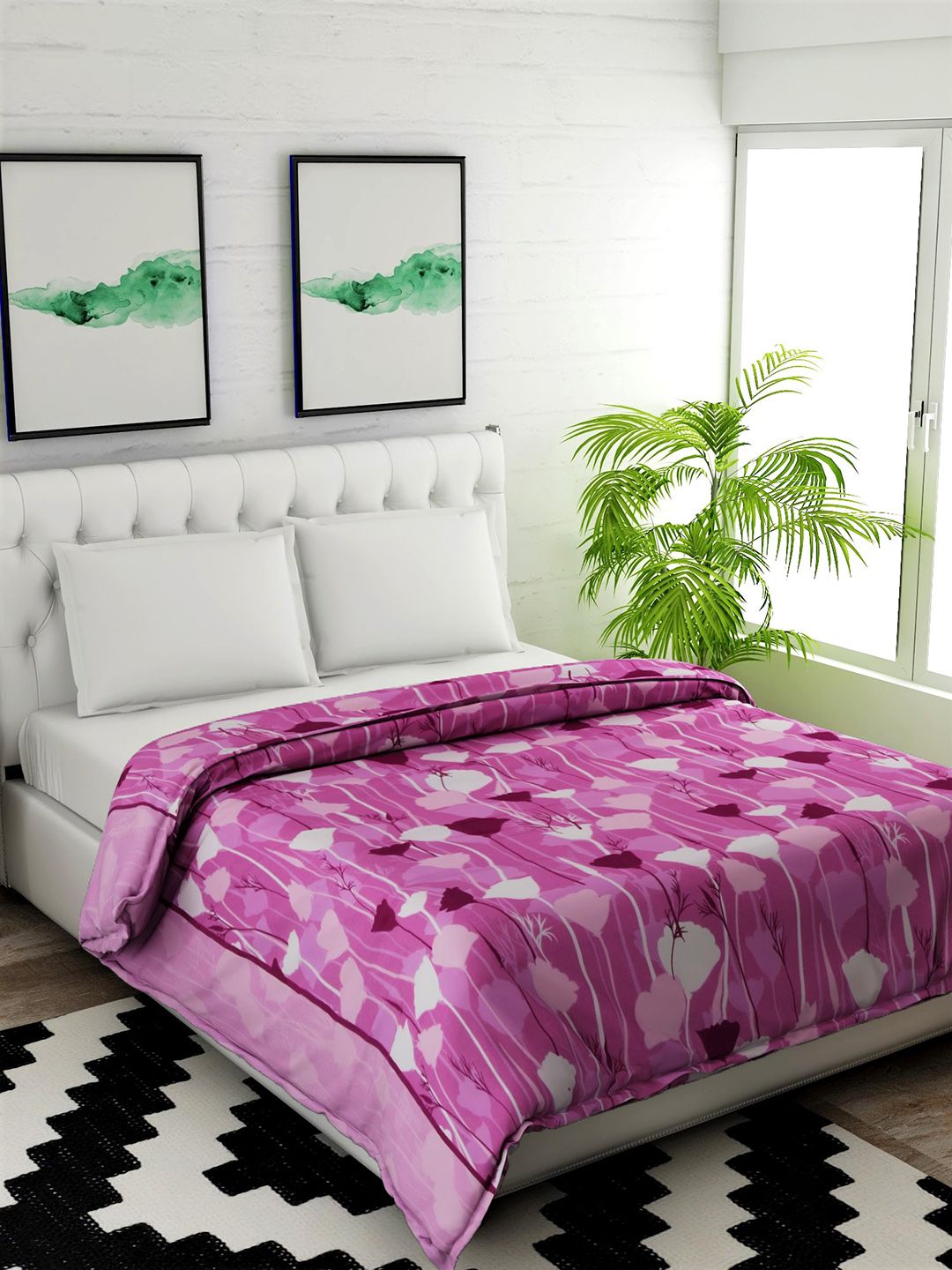 Salona Bichona Magenta & White Floral Mild Winter 120 GSM Double Bed Comforter Price in India
