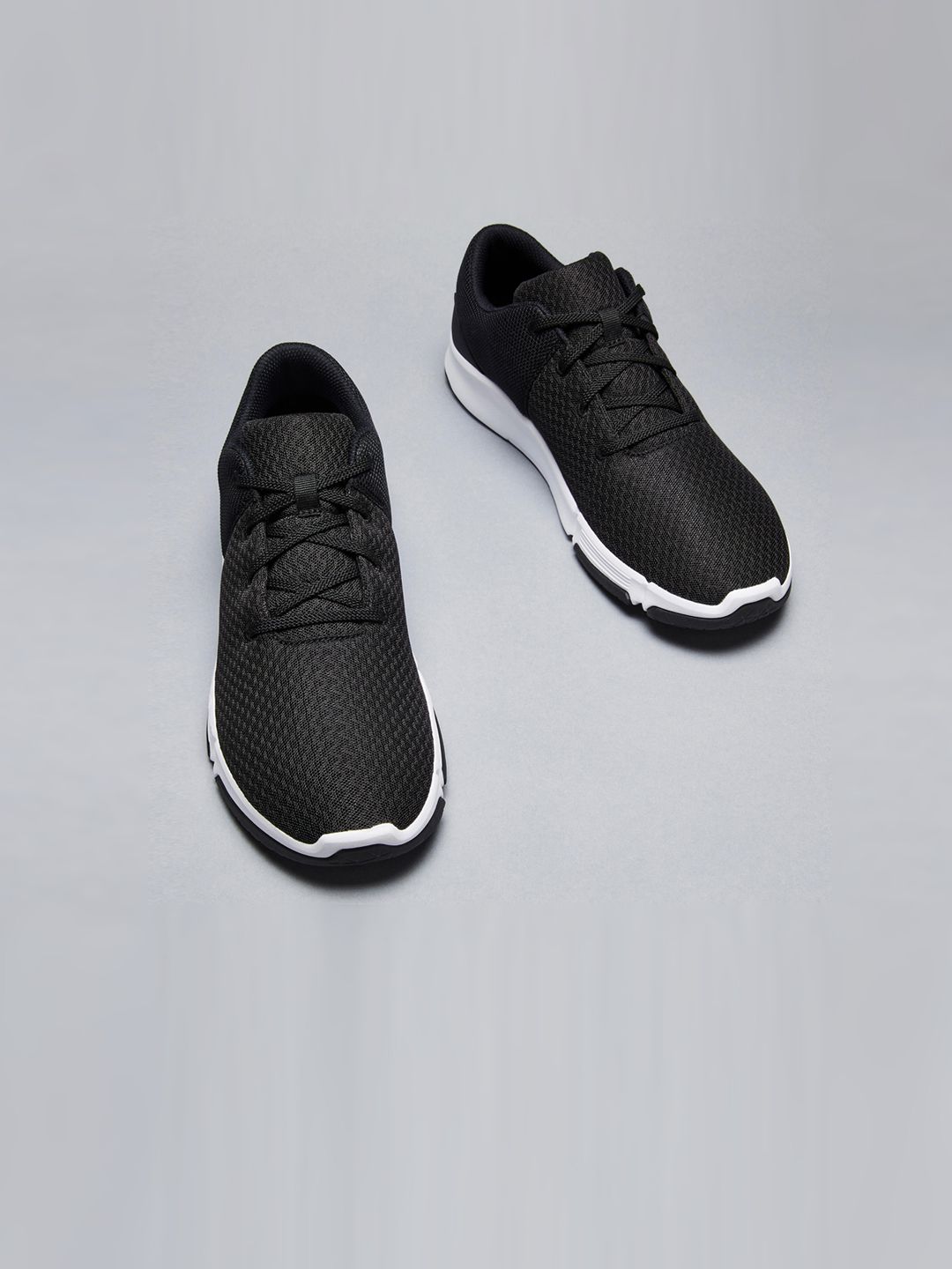 Domyos by Decathlon Men Black & White Occasional-Use Fitness Training Shoes