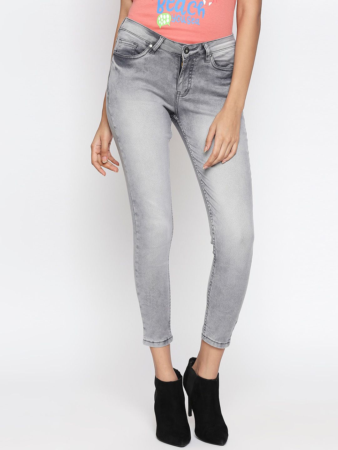 People Women Grey Skinny Fit Mid-Rise Clean Look Cropped Jeans Price in India