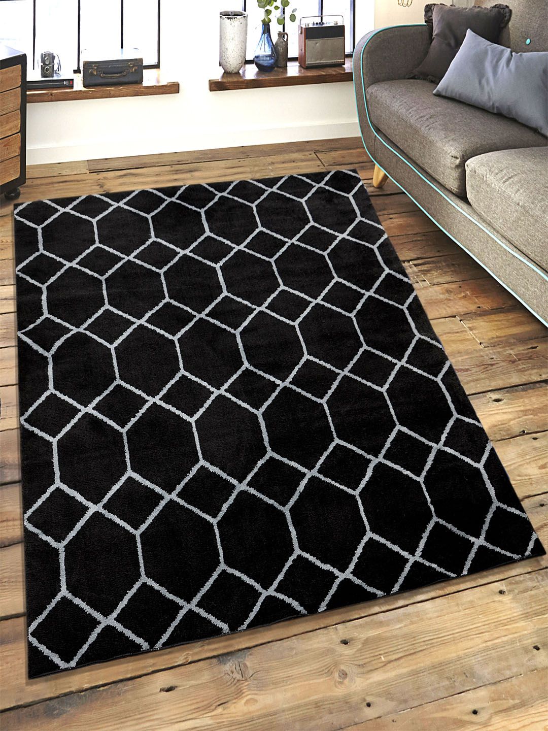 Saral Home Black & White Geometric Microfiber Anti-Skid Carpet Price in India