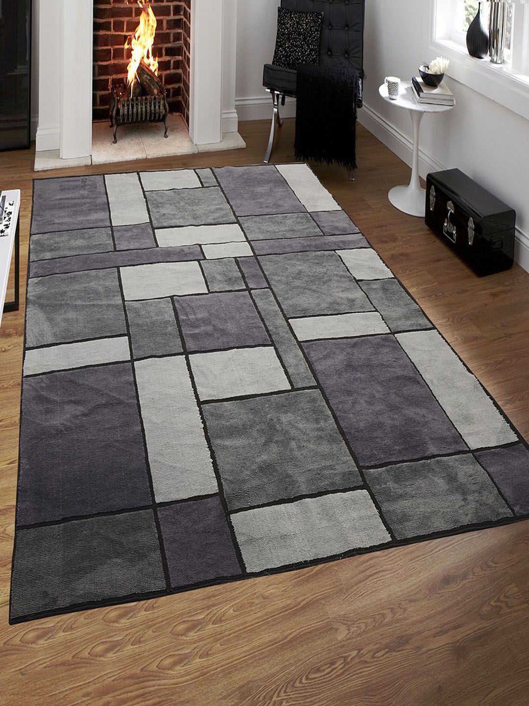 Saral Home Grey & Mauve Geometric Microfiber Anti-Skid Carpet Price in India