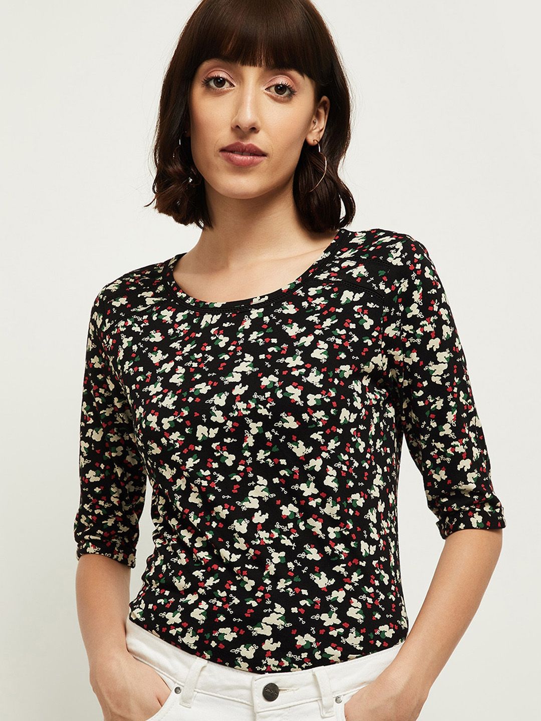 max Women Black Floral Printed Round Neck T-shirt