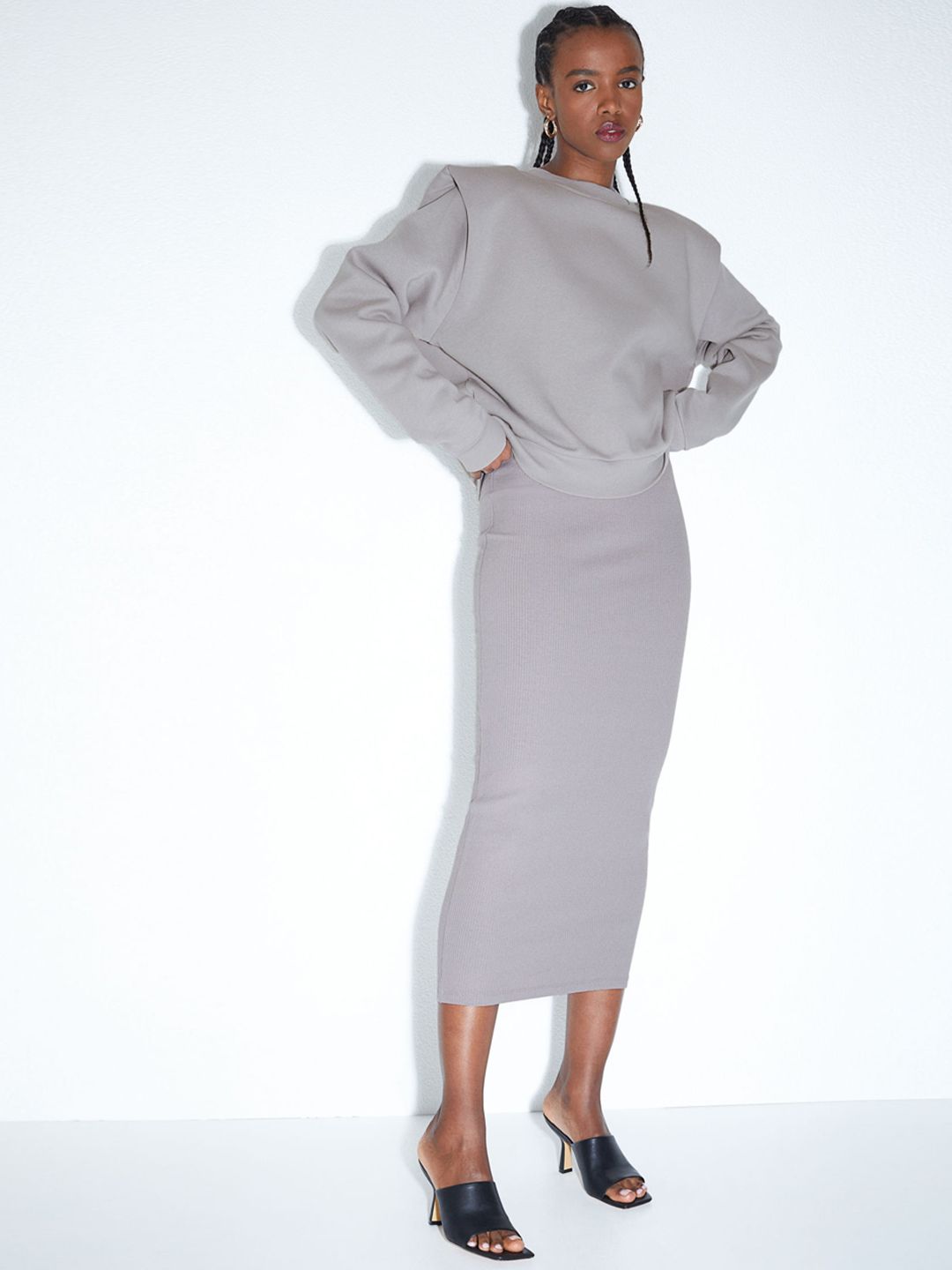 H&M Women Grey Ribbed Skirt