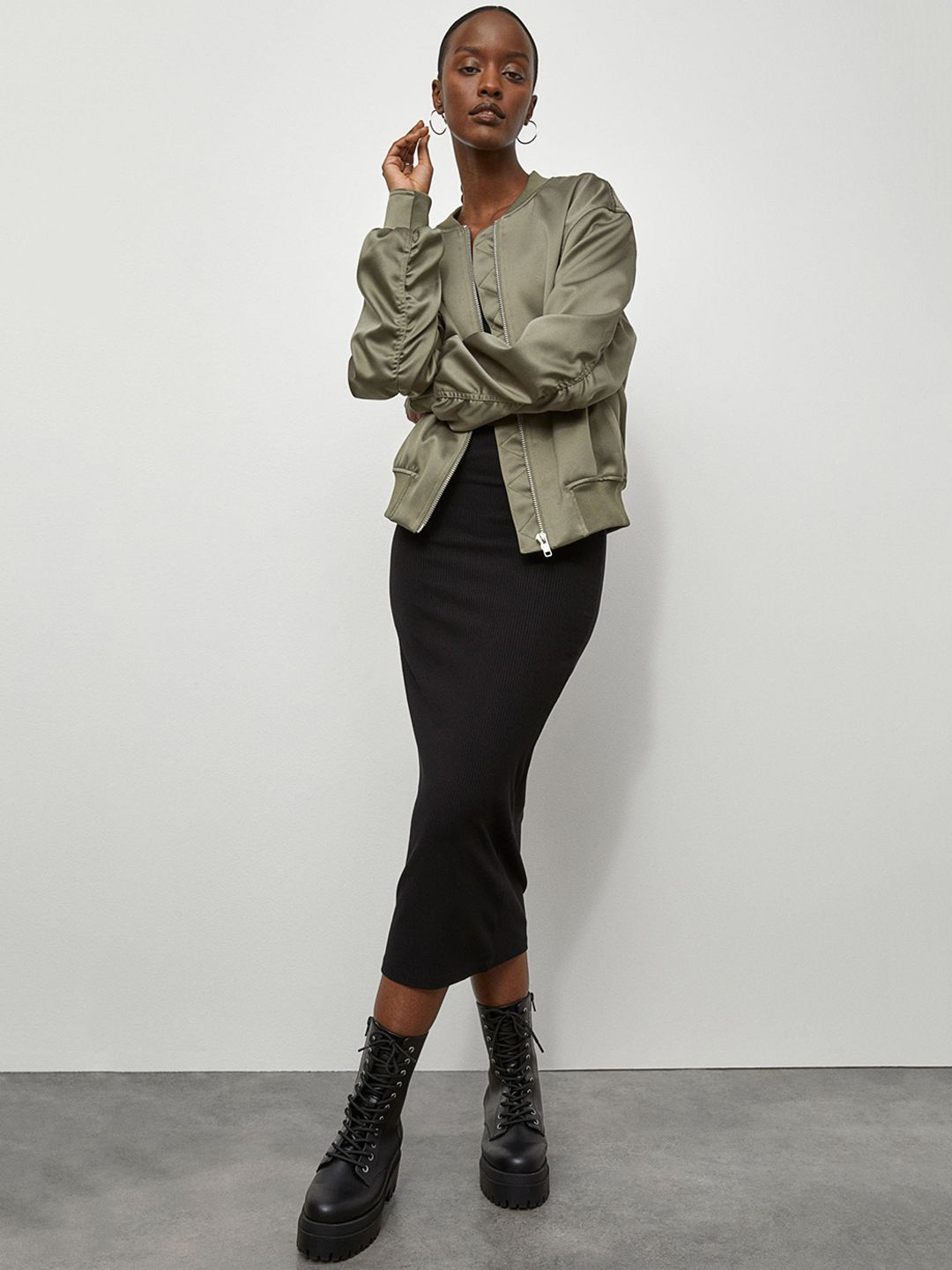 H&M Women Black Ribbed Skirt