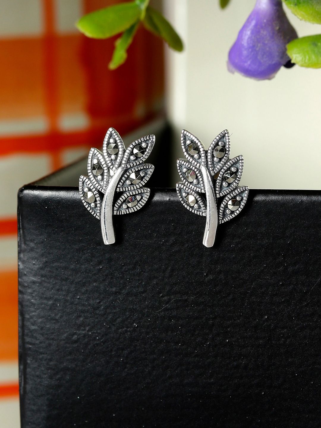 GIVA 925 Sterling Silver Silver-Toned Leaf Shaped Studs Price in India