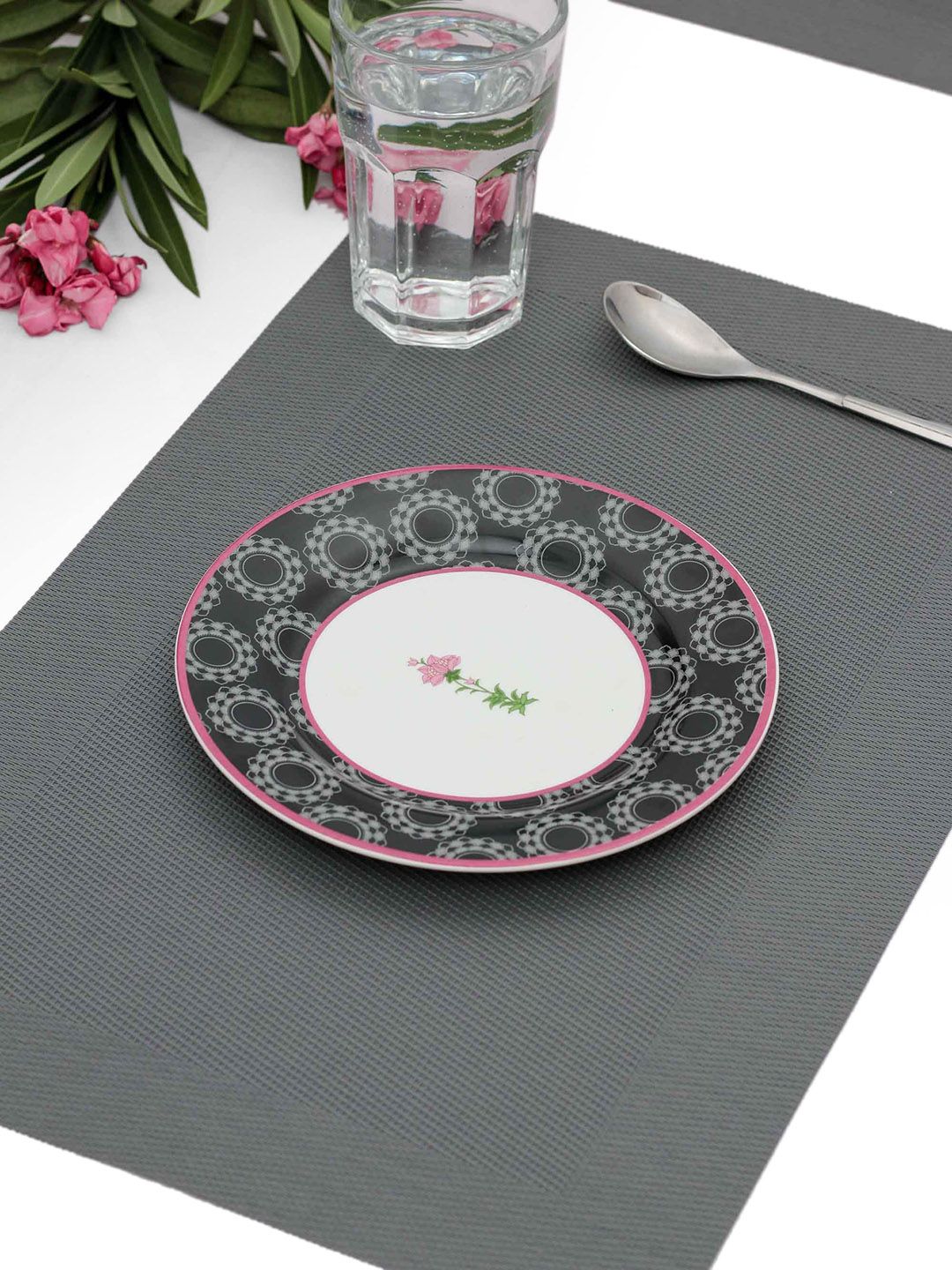 India Circus White & Black Ceramic Plates Set of 6 Price in India