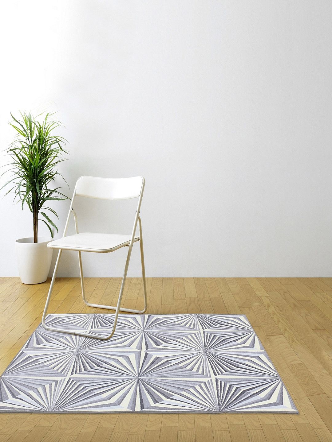 RUGSMITH Grey & Cream-Coloured Geometric Printed Rectangular Anti-Skid Carpet Price in India