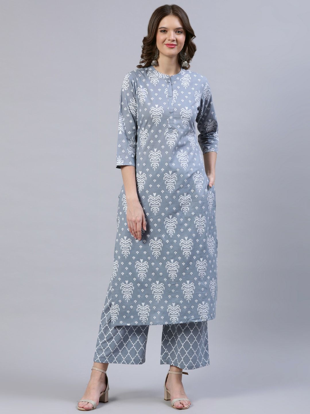 Nayo Women Grey & White Straight Screen Floral Print Pure Cotton Kurta & Palazzos Price in India