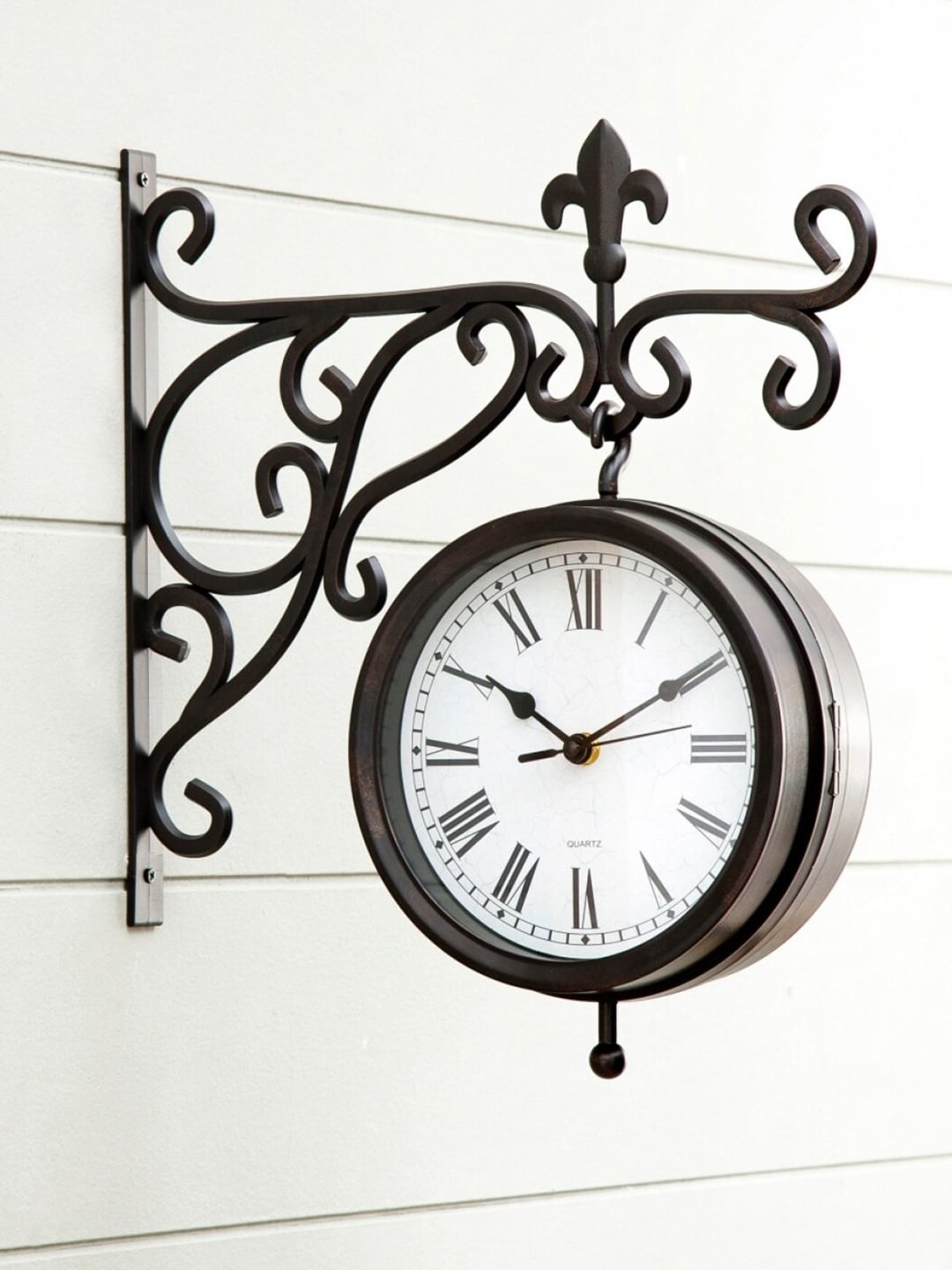 Home Centre Black & White Textured Traditional Wall Clock Price in India