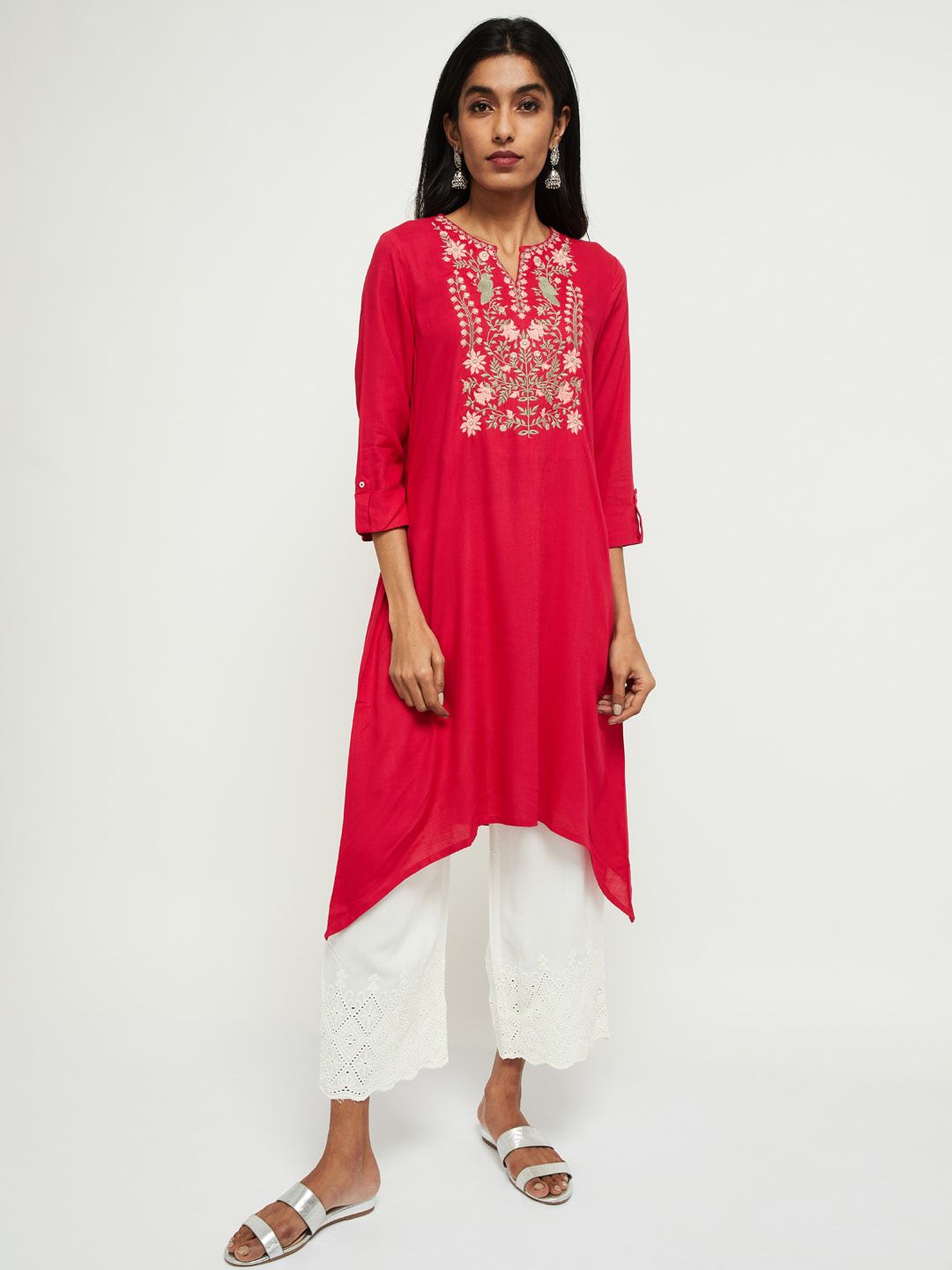 max Women Fuchsia & Green Floral Embroidered Thread Work Floral Kurta
