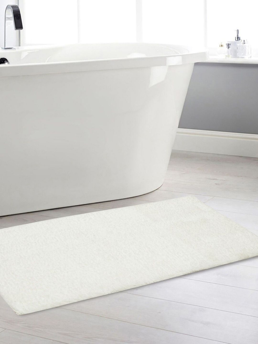 Home Centre White Solid Bath Rug Price in India