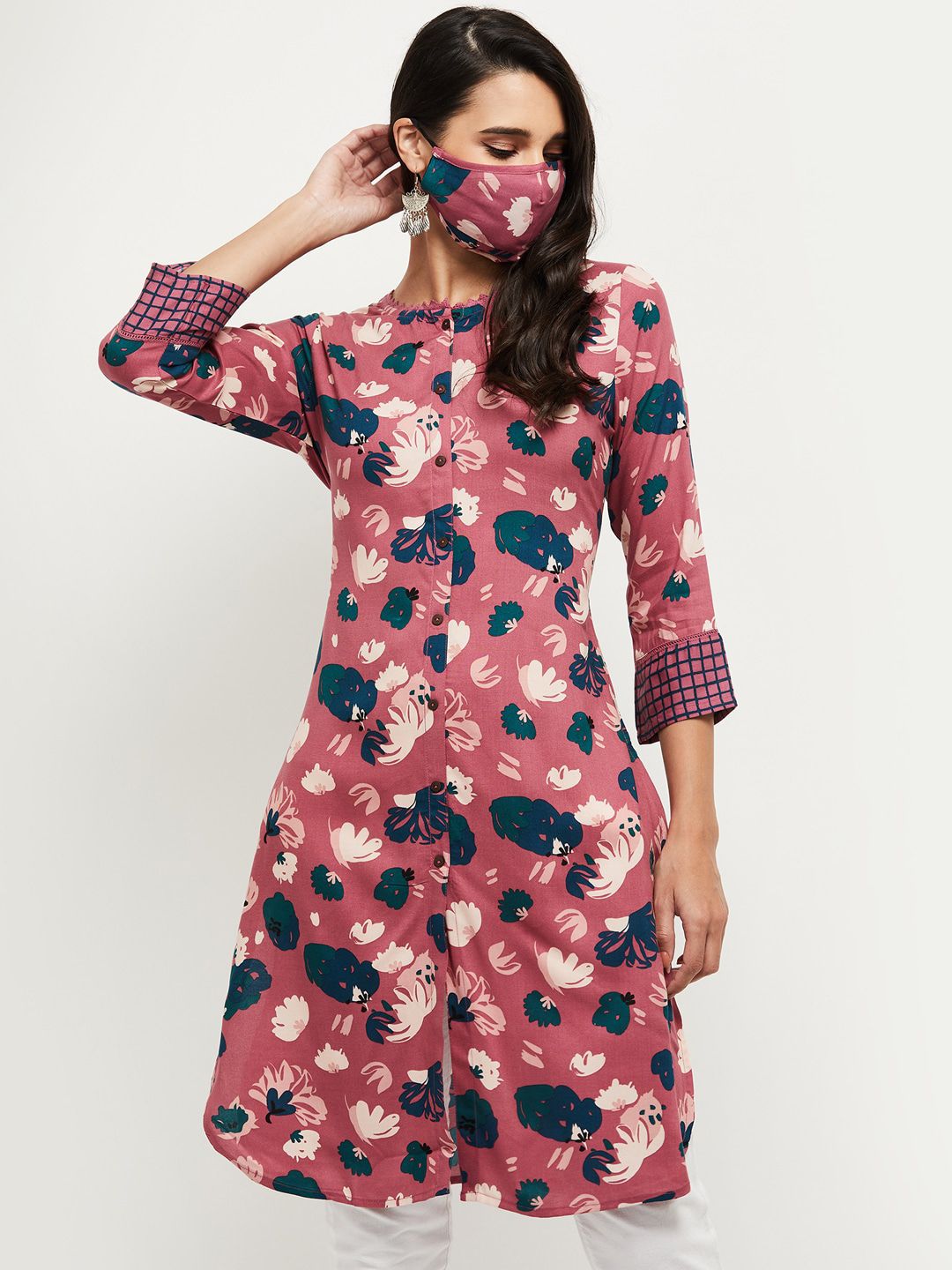 max Women Pink Floral Printed Kurta with Mask