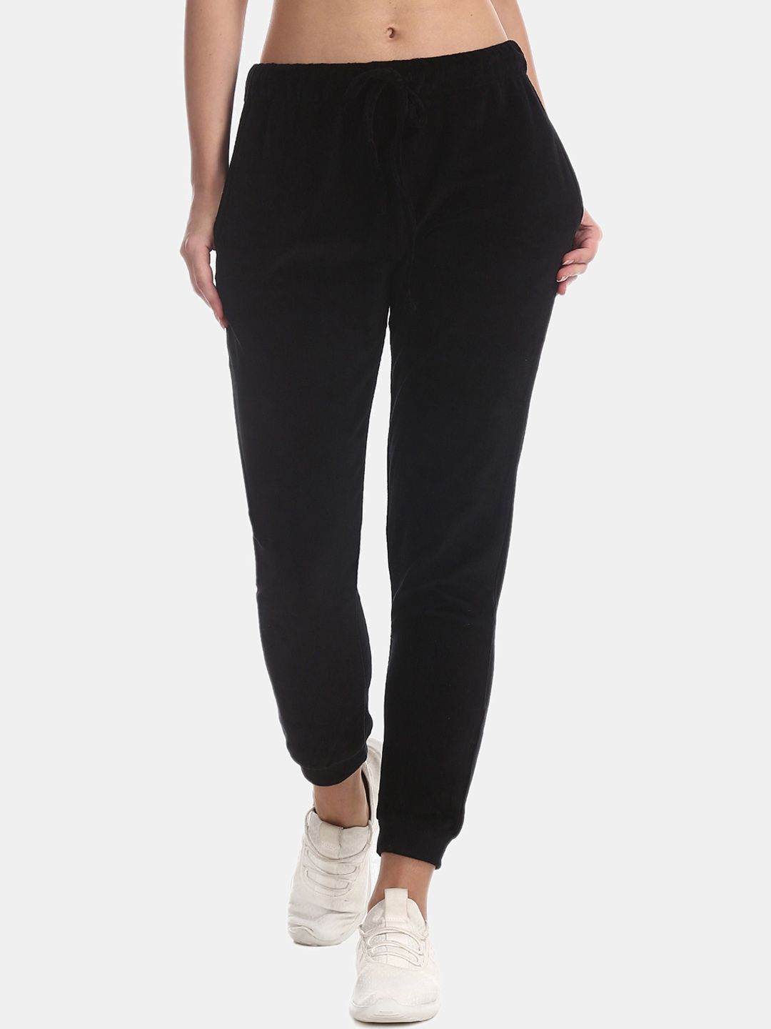 Sugr Women Black Solid Straight-Fit Joggers Price in India