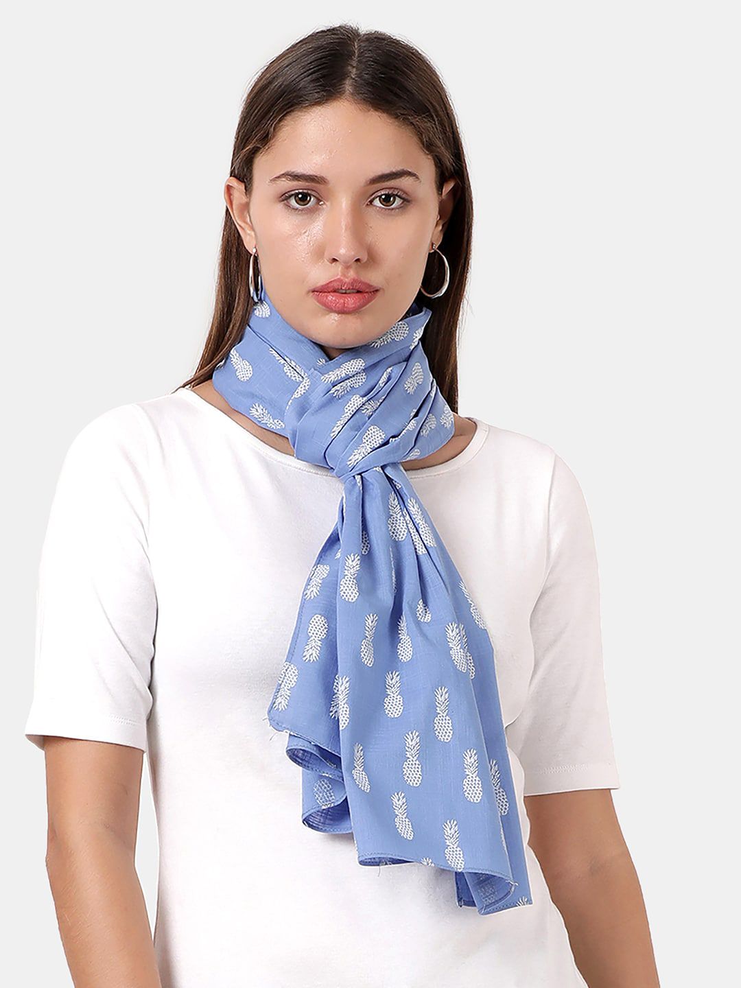Llak Jeans Women Blue & White Printed Stole Price in India
