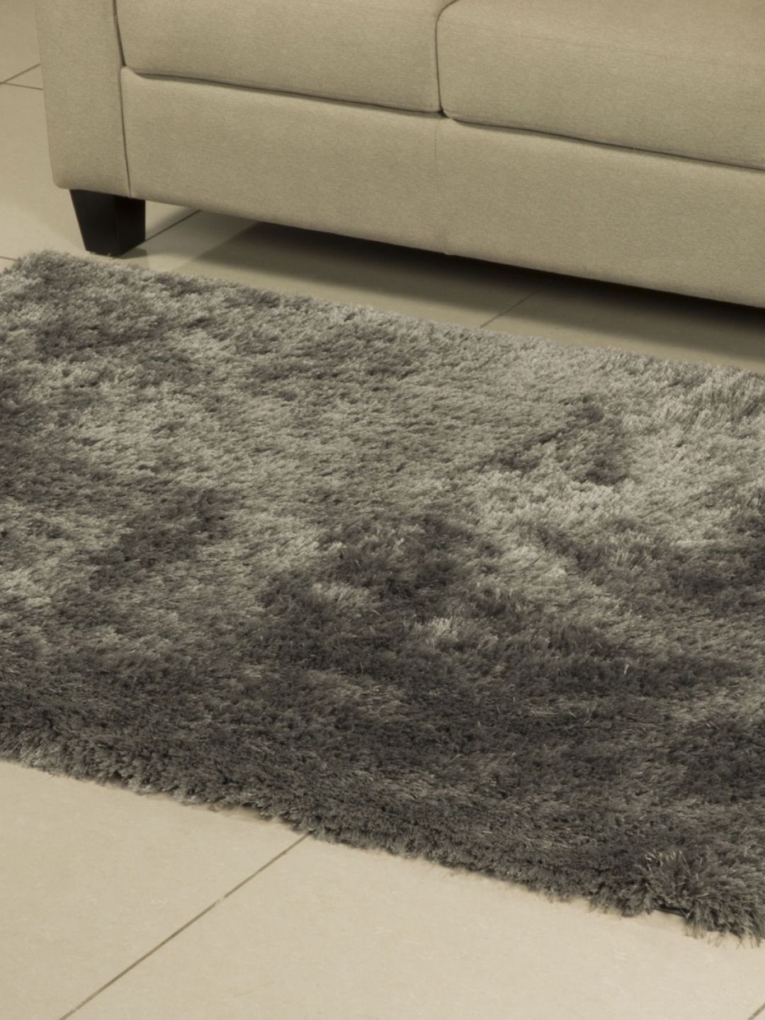 Home Centre Grey Solid Eyelash Solid Shaggy Tufted Carpet Price in India