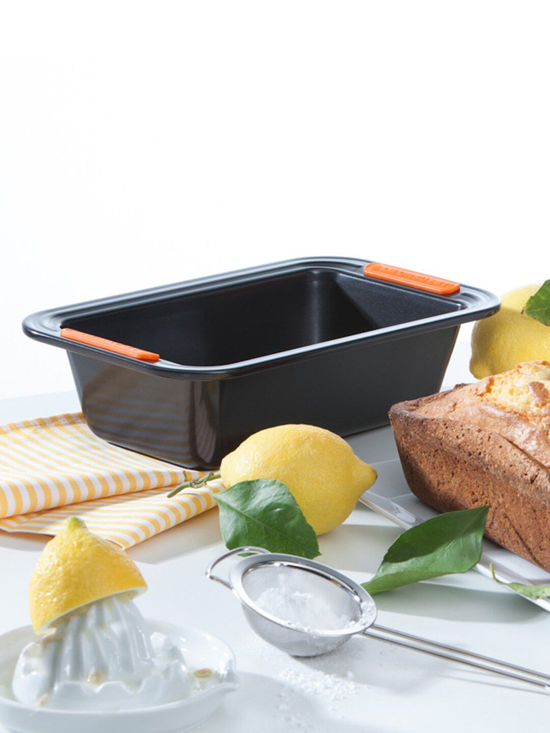 LE CREUSET Black Solid Rectangular Loaf Tin Price in India