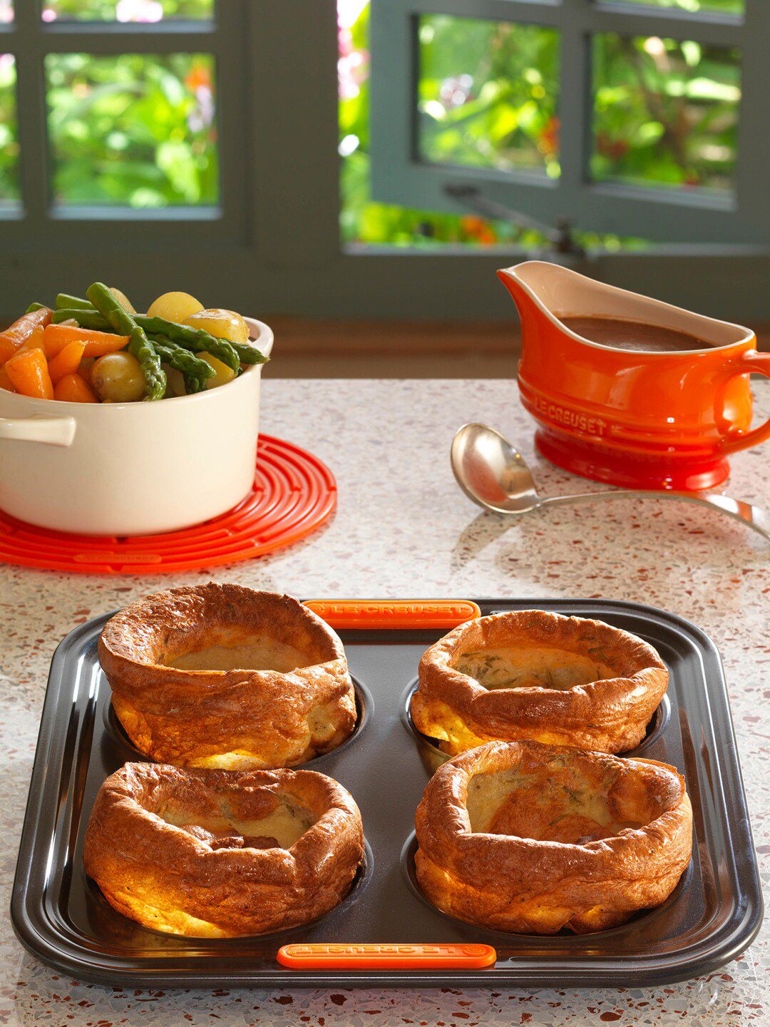 LE CREUSET Black Solid 4 Cup Yorkshire Pudding Bakeware Price in India