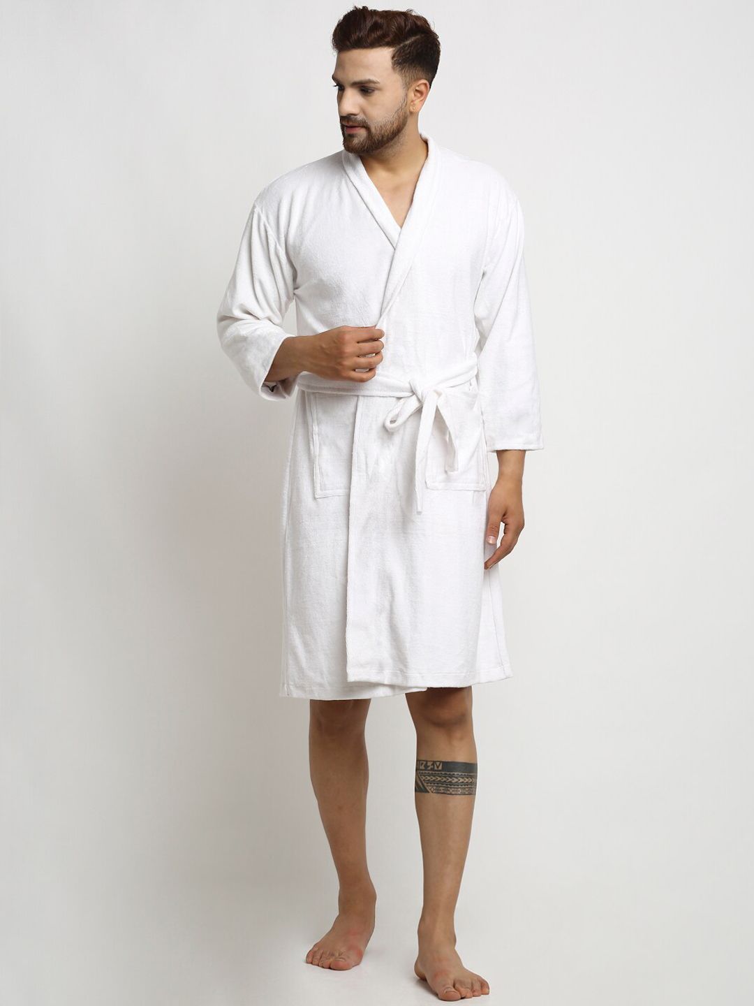 ELEVANTO White Solid Cotton Drawstring Knee Length Bath Robe-M