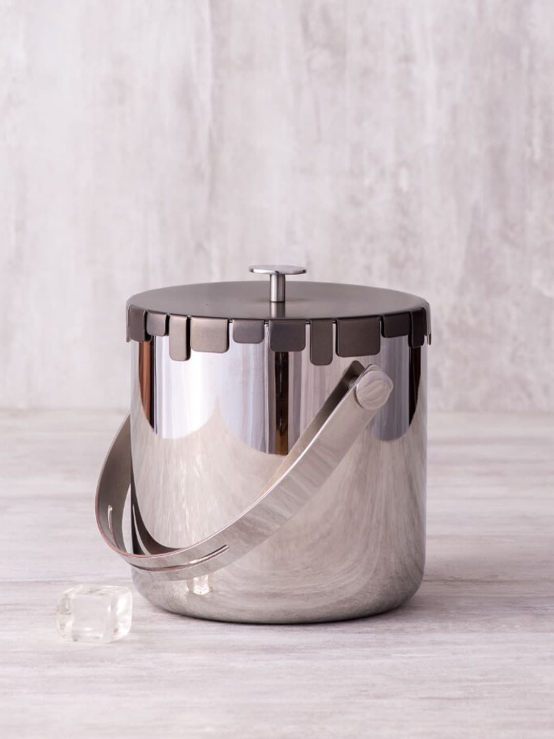 ARTTDINOX Silver-Toned Stainless Steel Urban Ice Bucket Price in India