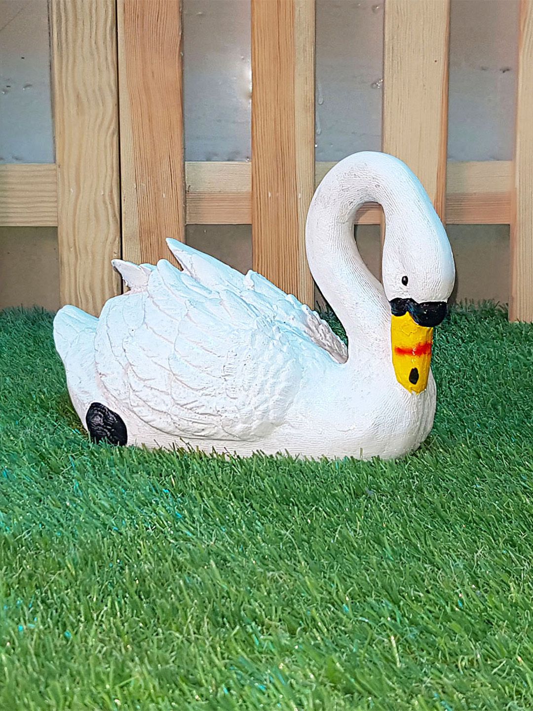 Wonderland White & Yellow Swan Front Garden Figurine Price in India