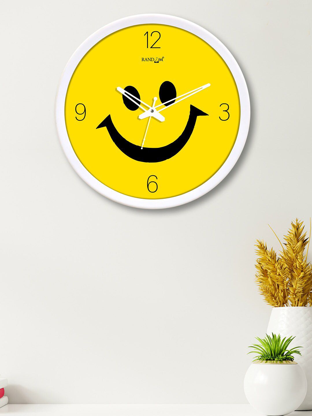 RANDOM Yellow & Black Printed 30 cm Analogue Contemporary Wall Clock Price in India