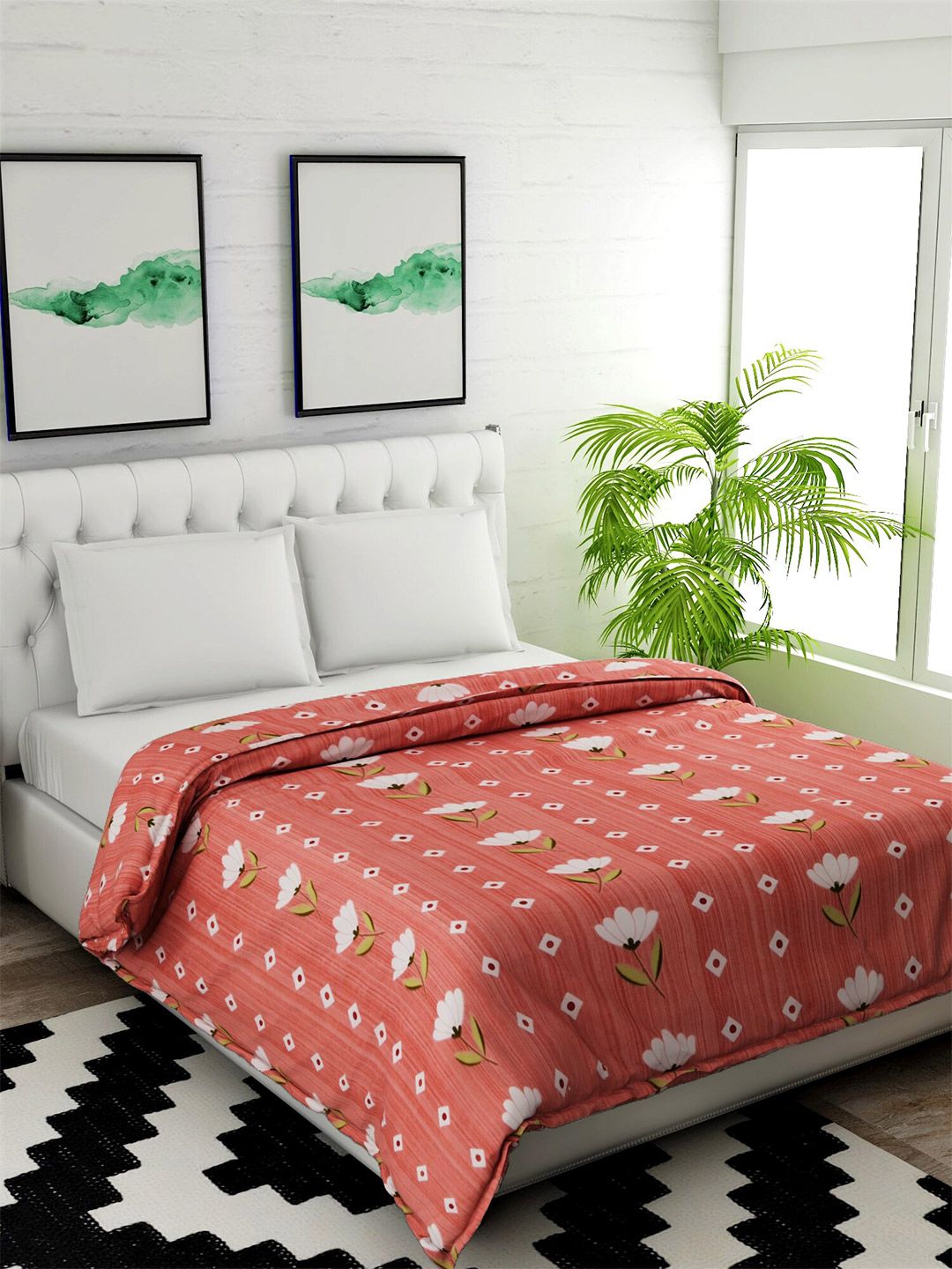 Salona Bichona Red & White Floral Mild Winter 120 GSM Double Bed Comforter Price in India