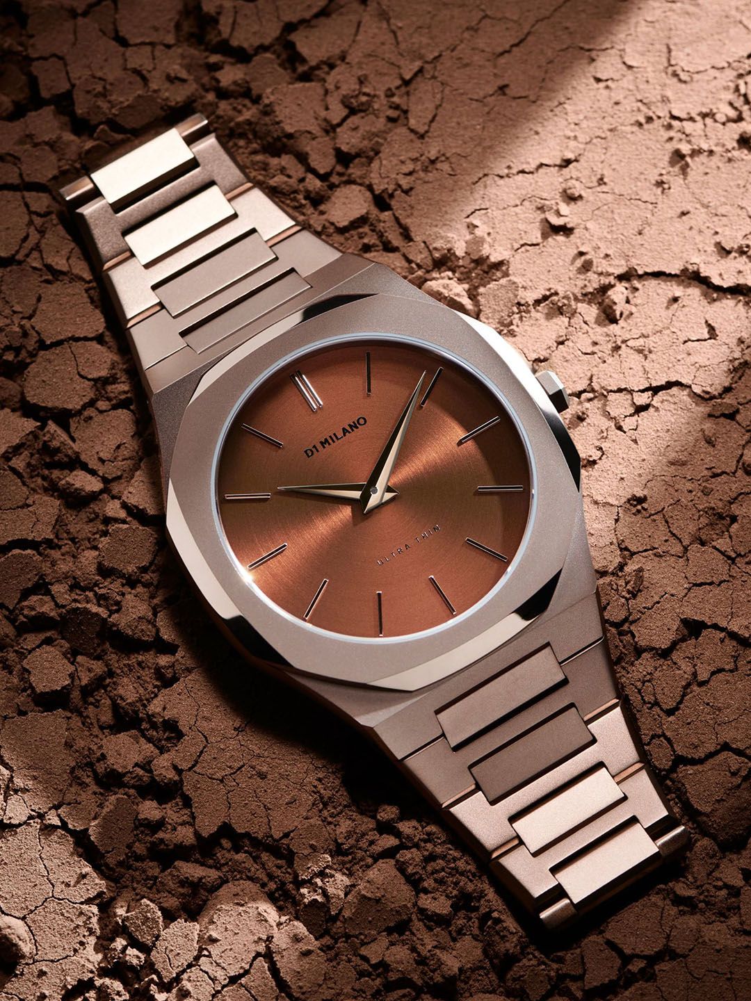 D1 Milano Unisex Brown Brass Dial & Bracelet Style Straps Analogue Watch UTBJ10 Price in India