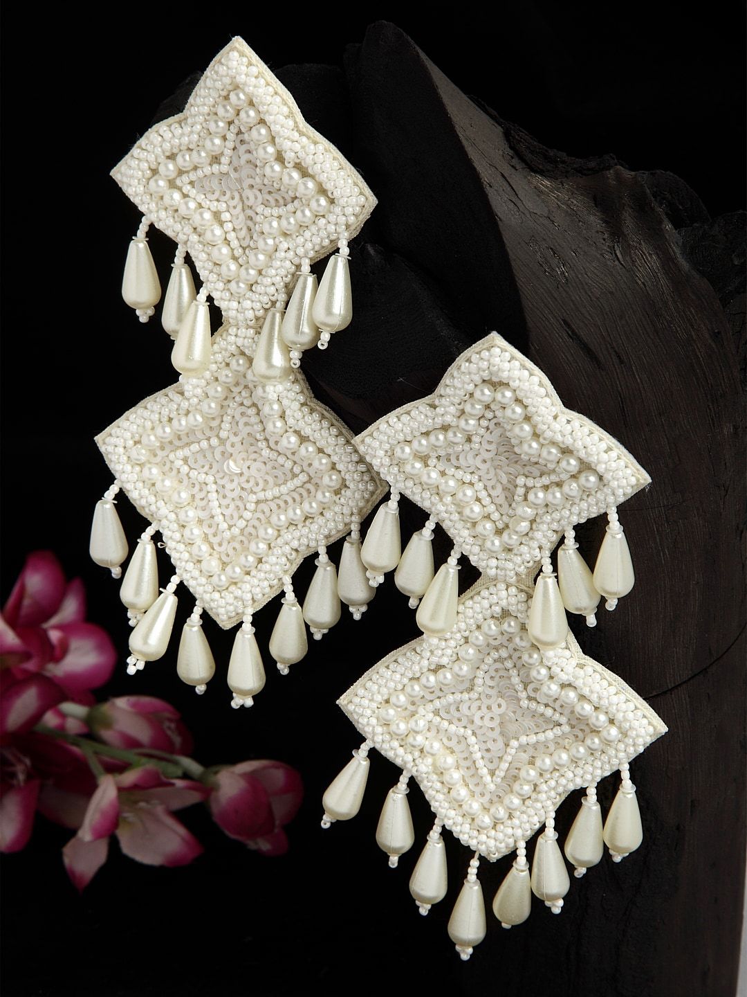 Moedbuille Off White Geometric Drop Earrings Price in India