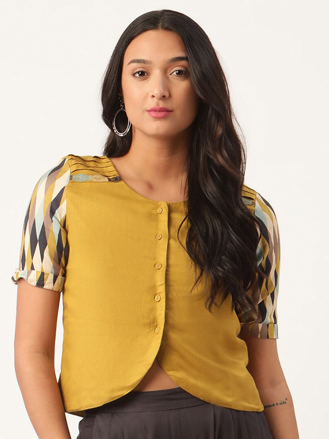 ROOTED Yellow & White Geometric Regular Crop Top