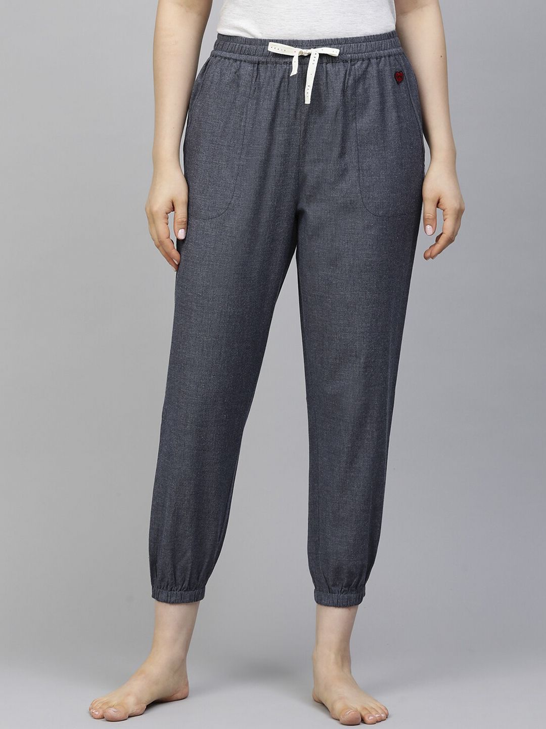 Chemistry Women Blue Solid Pure Cotton Cropped Chambray Lounge Pants Price in India