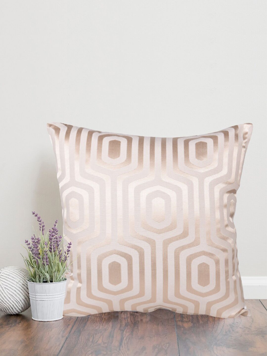Home Cream-Coloured & Gold-Toned Geometric Square Cushion Covers Price in India