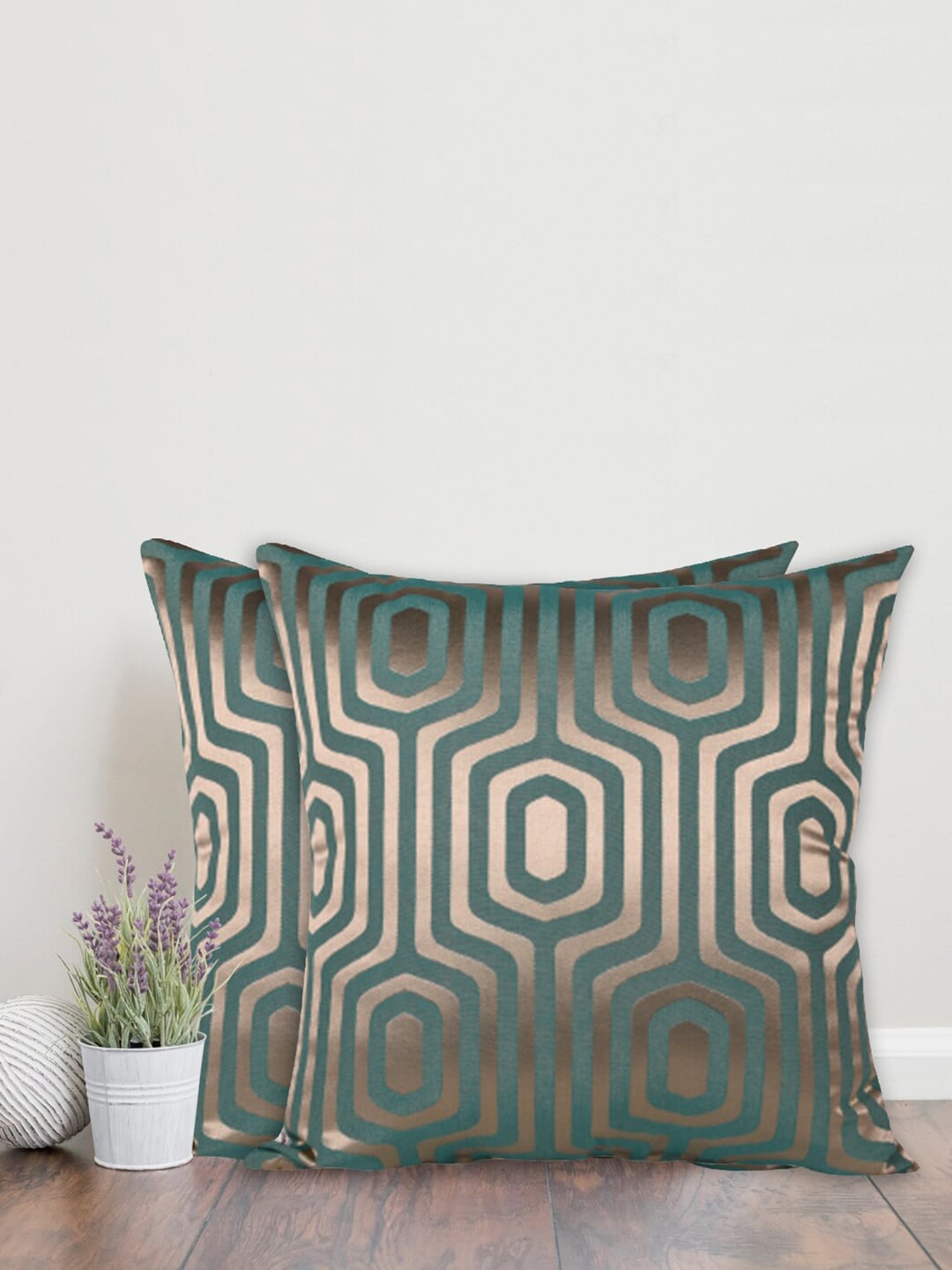 Home Green & Gold-Toned Set of 2 Geometric Cotton Square Cushion Covers Price in India
