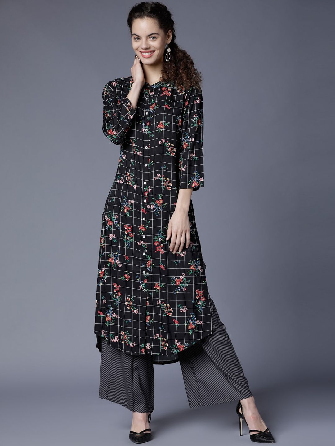 Vishudh Women Black Floral Printed Panelled Pure Cotton Kurta with Palazzos