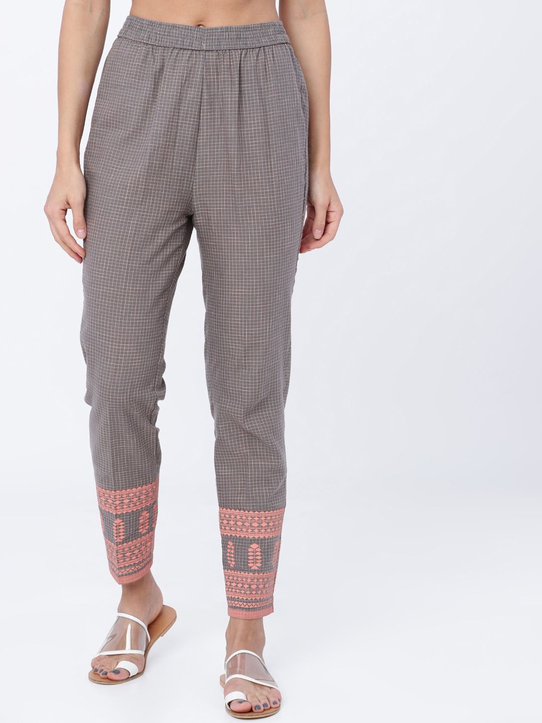 Vishudh Women Grey & Pink Regular Fit Checked Peg Trousers