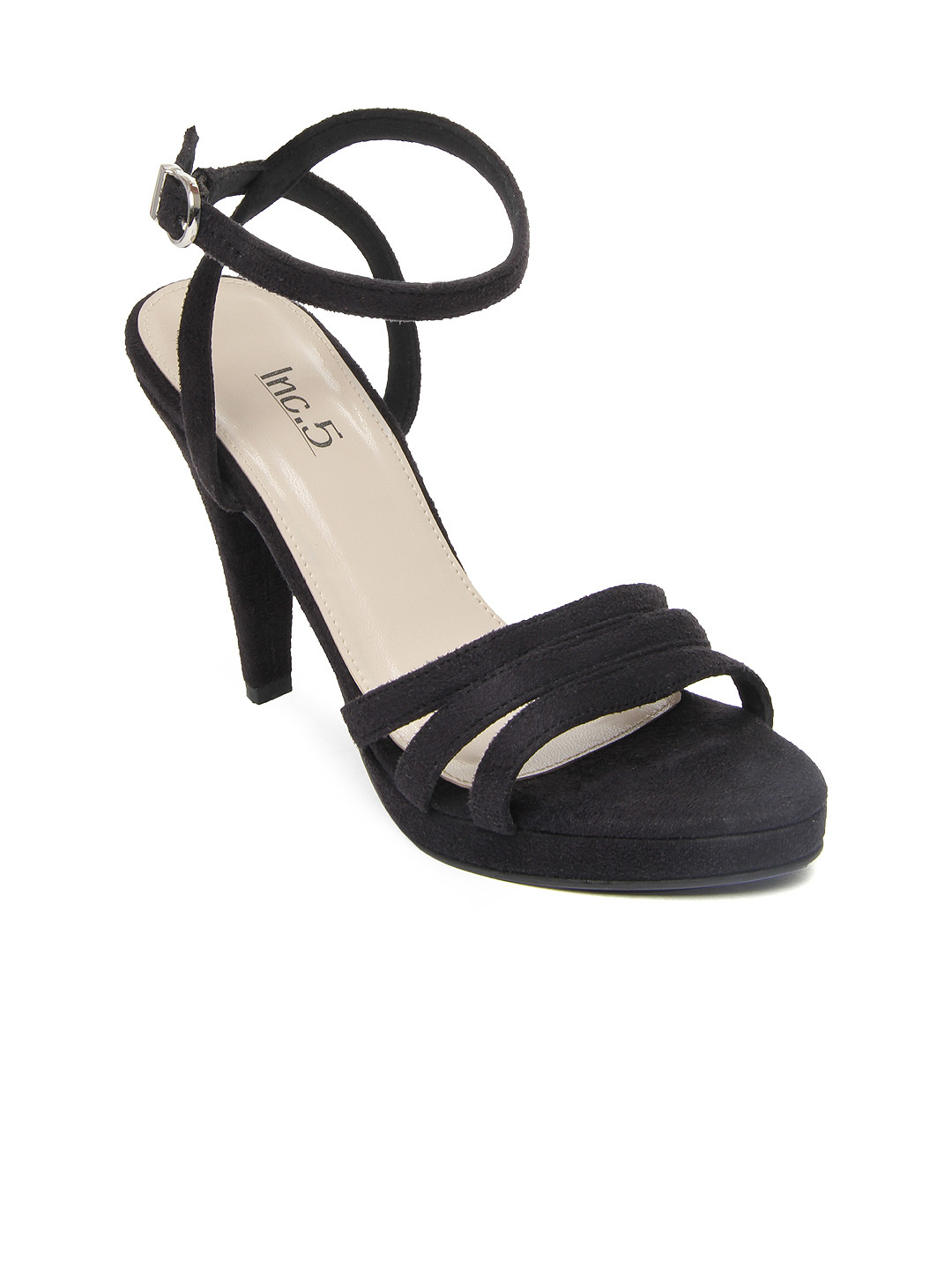 black heels myntra