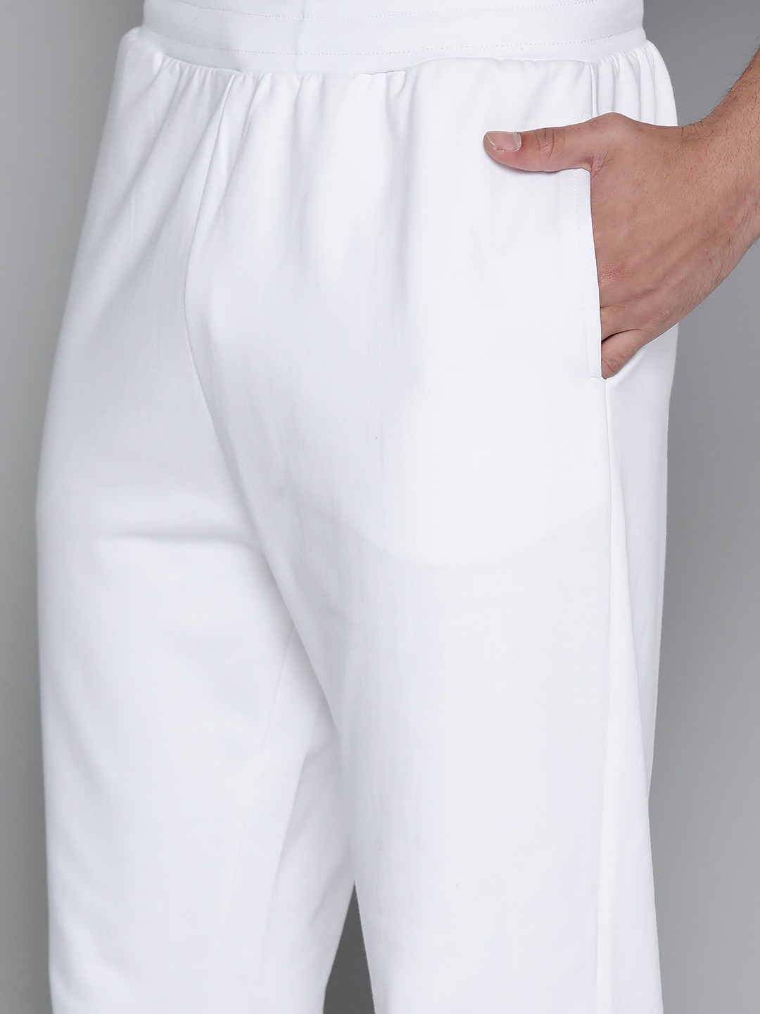 Clothing Tracksuits | HRX by Hrithik Roshan Lifestyle Men Optic White Geometric Print Detail Bio-Wash Tracksuits - OV57176