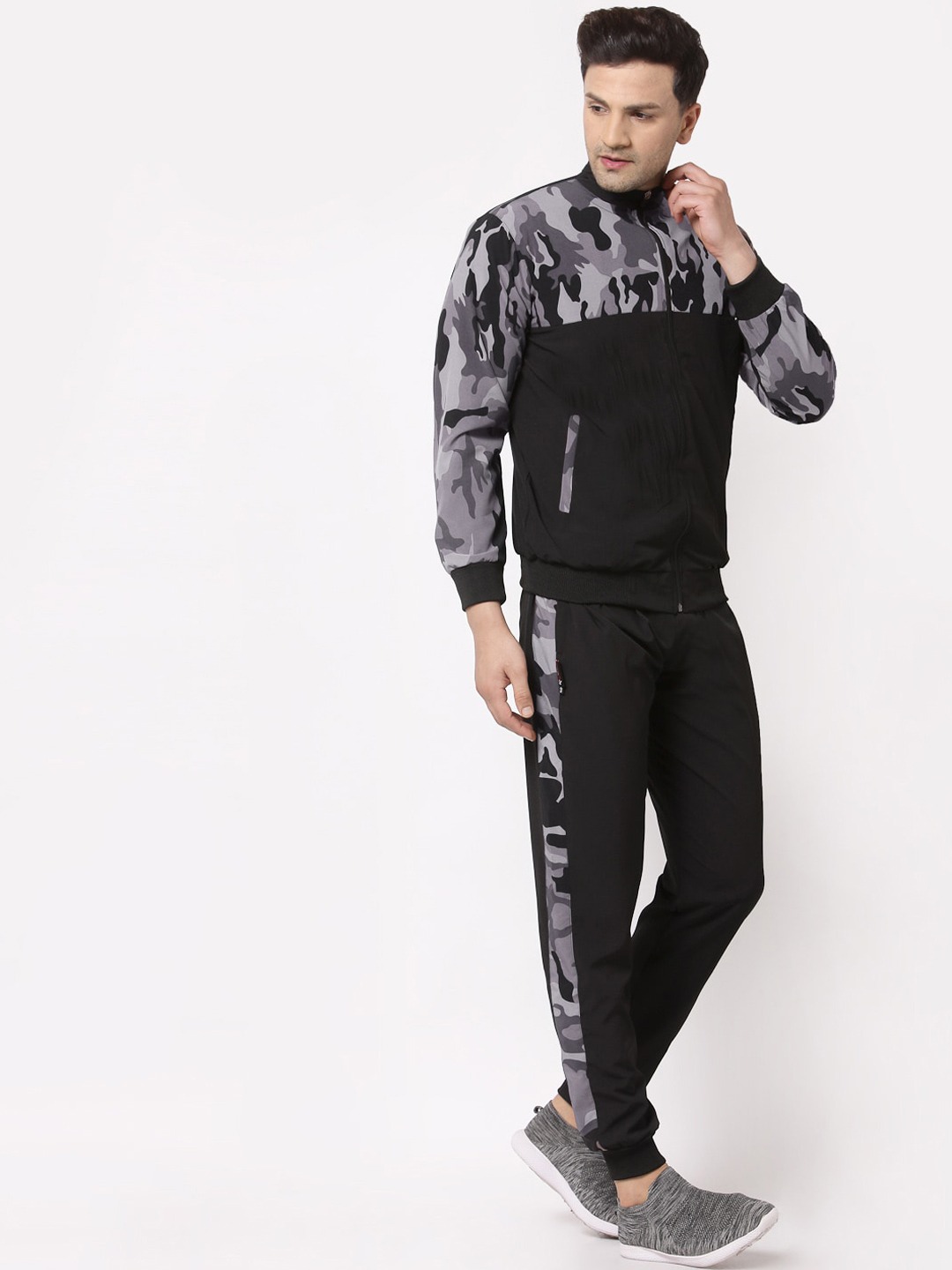 Clothing Tracksuits | KLOTTHE Men Black & Grey Abstract Printed Tracksuit - OC17189