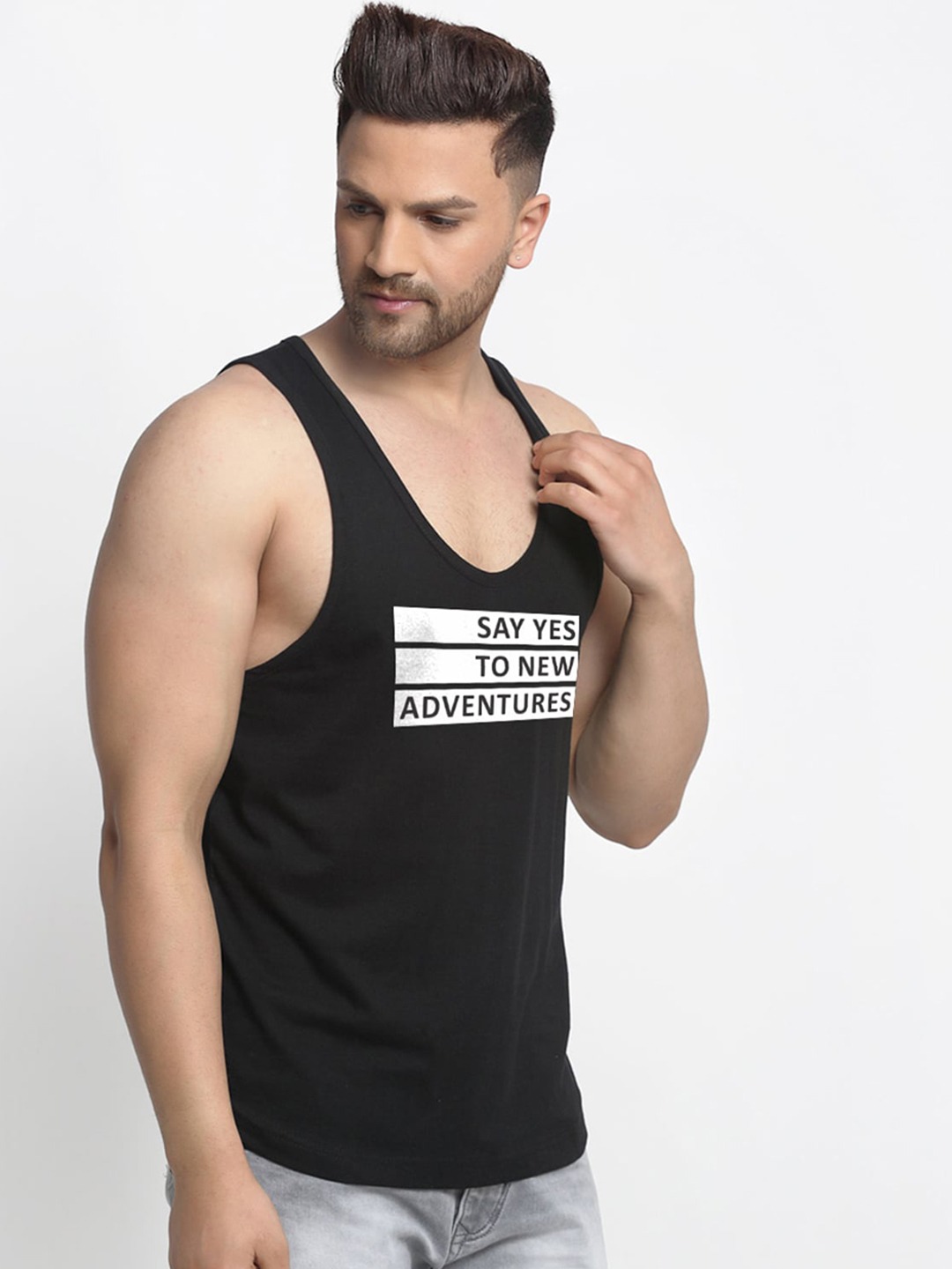 Clothing Innerwear Vests | Friskers Men Black & White Printed Cotton Apple Cut Gym Vest - VR98938