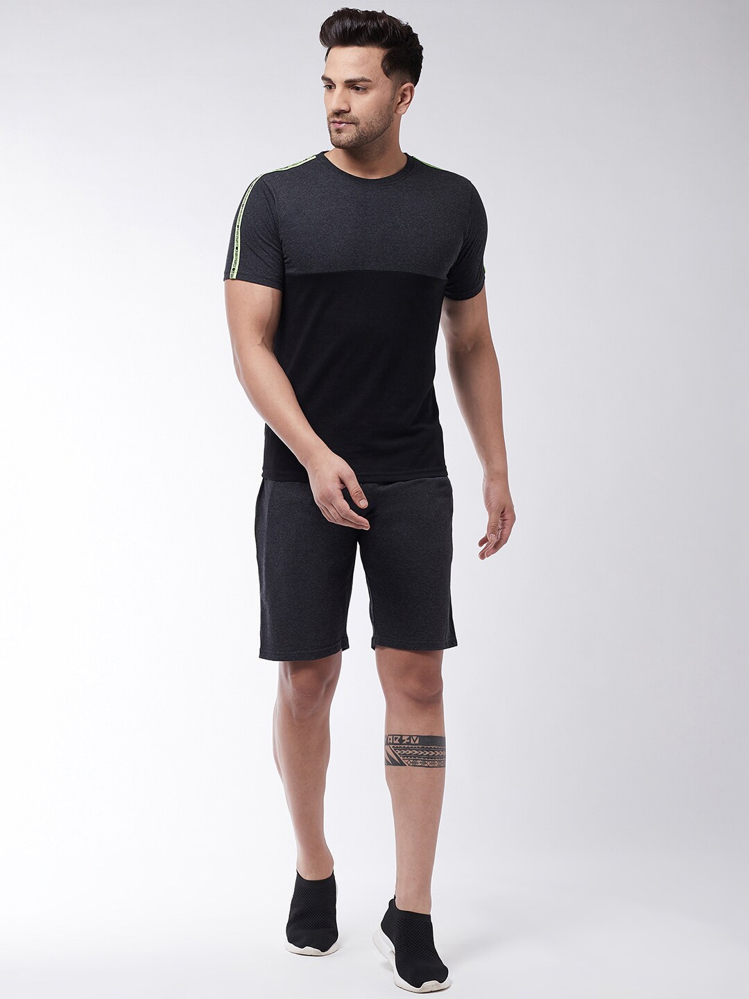 Clothing Tracksuits | GRITSTONES Men Grey Melange & Black Colourblocked T-shirt with Shorts - CI04883