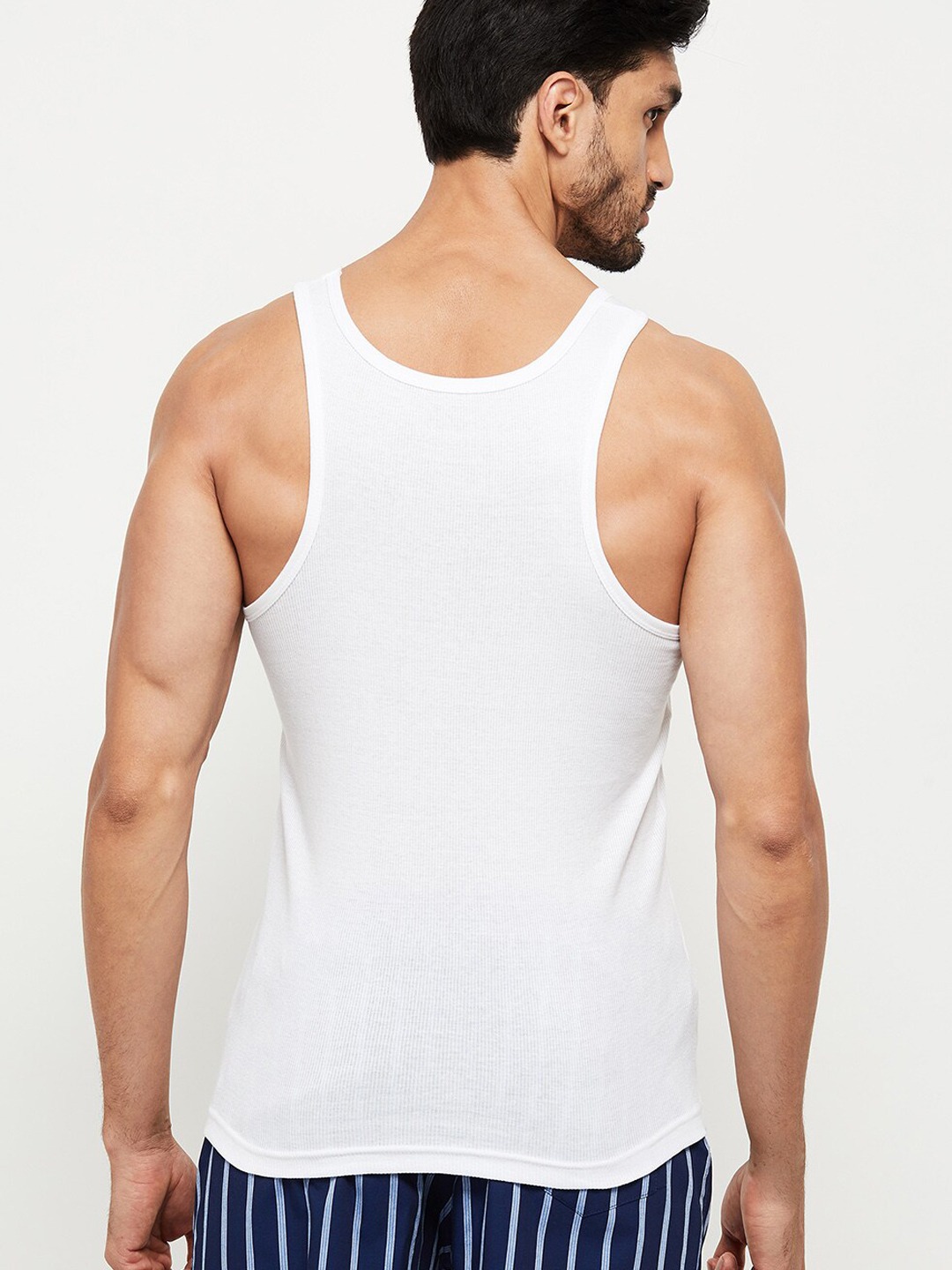 Clothing Innerwear Vests | max Men White Pack of 2 Solid Cotton Innerwear Vest NOOSNRBVWH3WHITE - ME68438