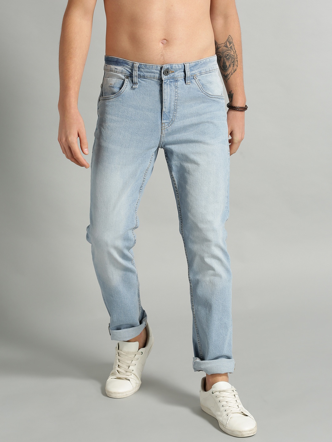 The Roadster Lifestyle Co Men Blue Slim Tapered Fit Mid-Rise Clean Look Stretchable Jeans
The Roadster Lifestyle Co Men Blue Slim Tapered Fit Mid-Rise Clean Look Stretchable Jeans