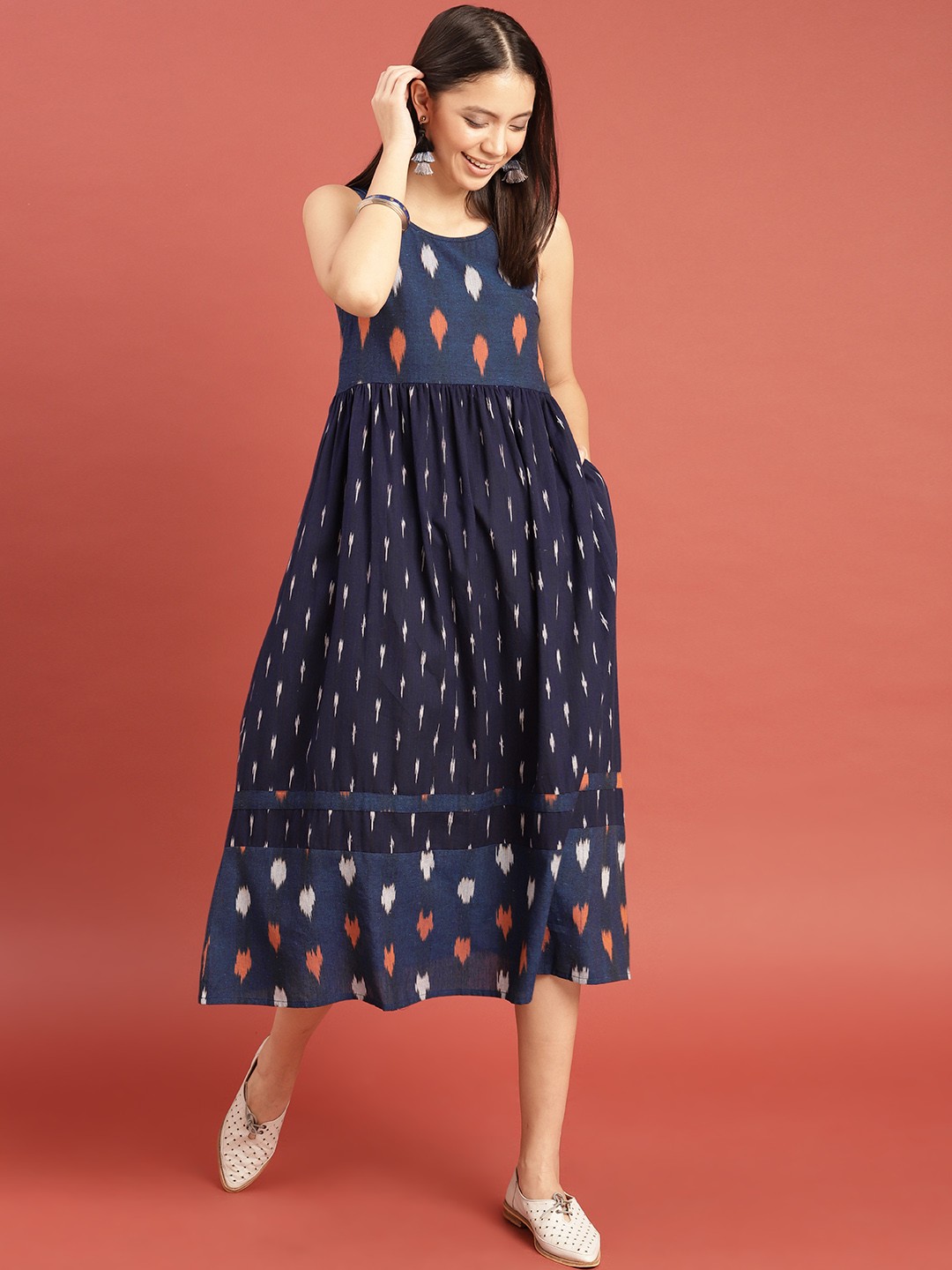 Taavi Navy Blue Woven Design Pure Cotton Fit & Flare Sustainable Dress with Contrast Yoke & Hem
Taavi Navy Blue Woven Design Pure Cotton Fit & Flare Sustainable Dress with Contrast Yoke & Hem