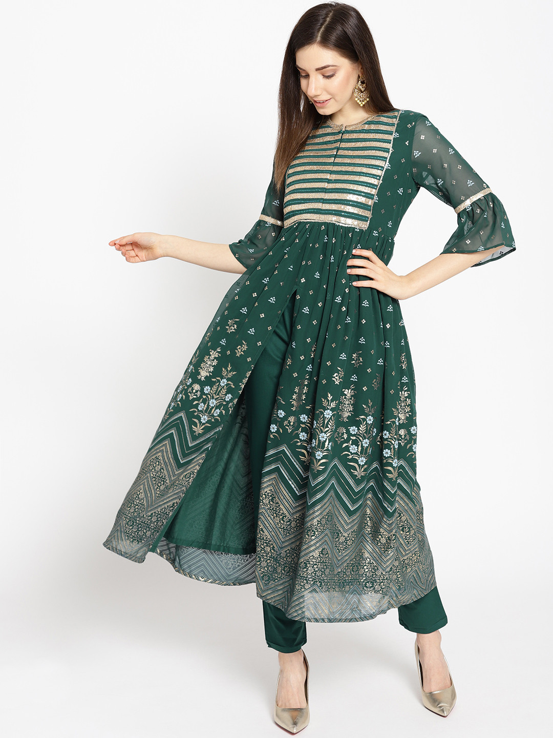 AURELIA Women Green & Golden Printed Kurta with Trousers
AURELIA Women Green & Golden Printed Kurta with Trousers