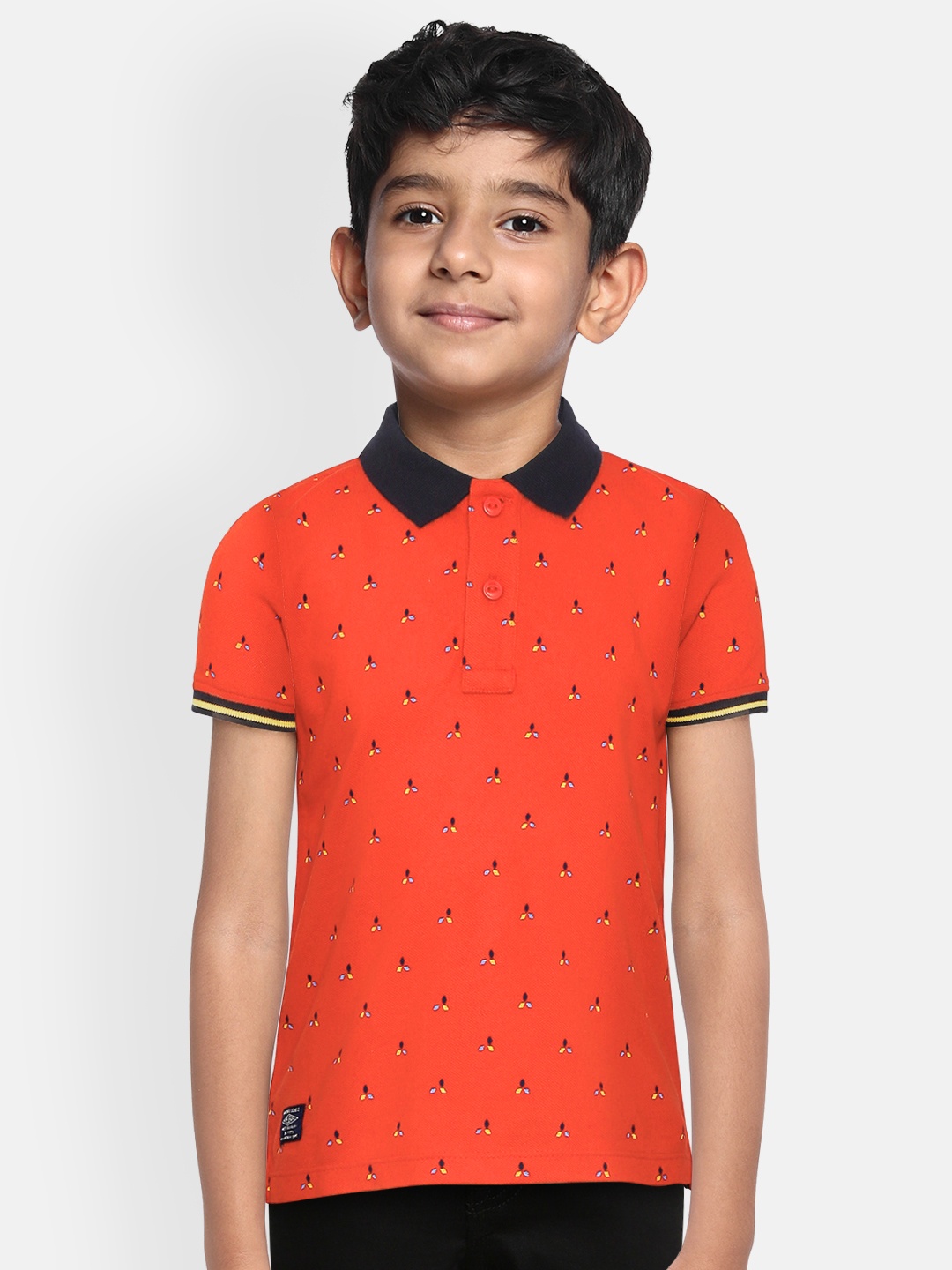 Pepe Jeans Boys Orange Blue Abstract Print Pure Cotton Polo Collar Pure Cotton T-shirt
Pepe Jeans Boys Orange Blue Abstract Print Pure Cotton Polo Collar Pure Cotton T-shirt