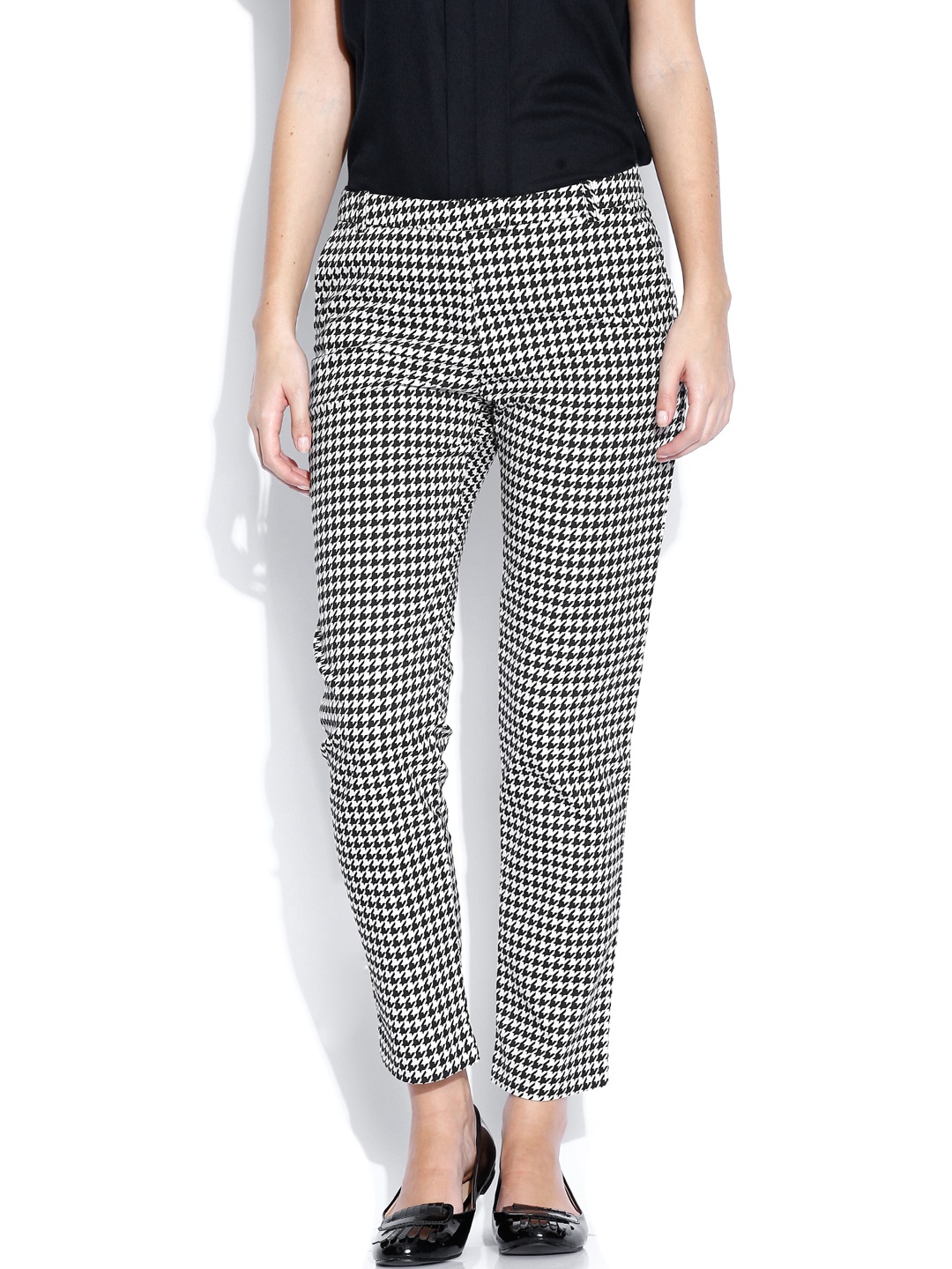 United Colors of Benetton Black & White Houndstooth Printed Trousers