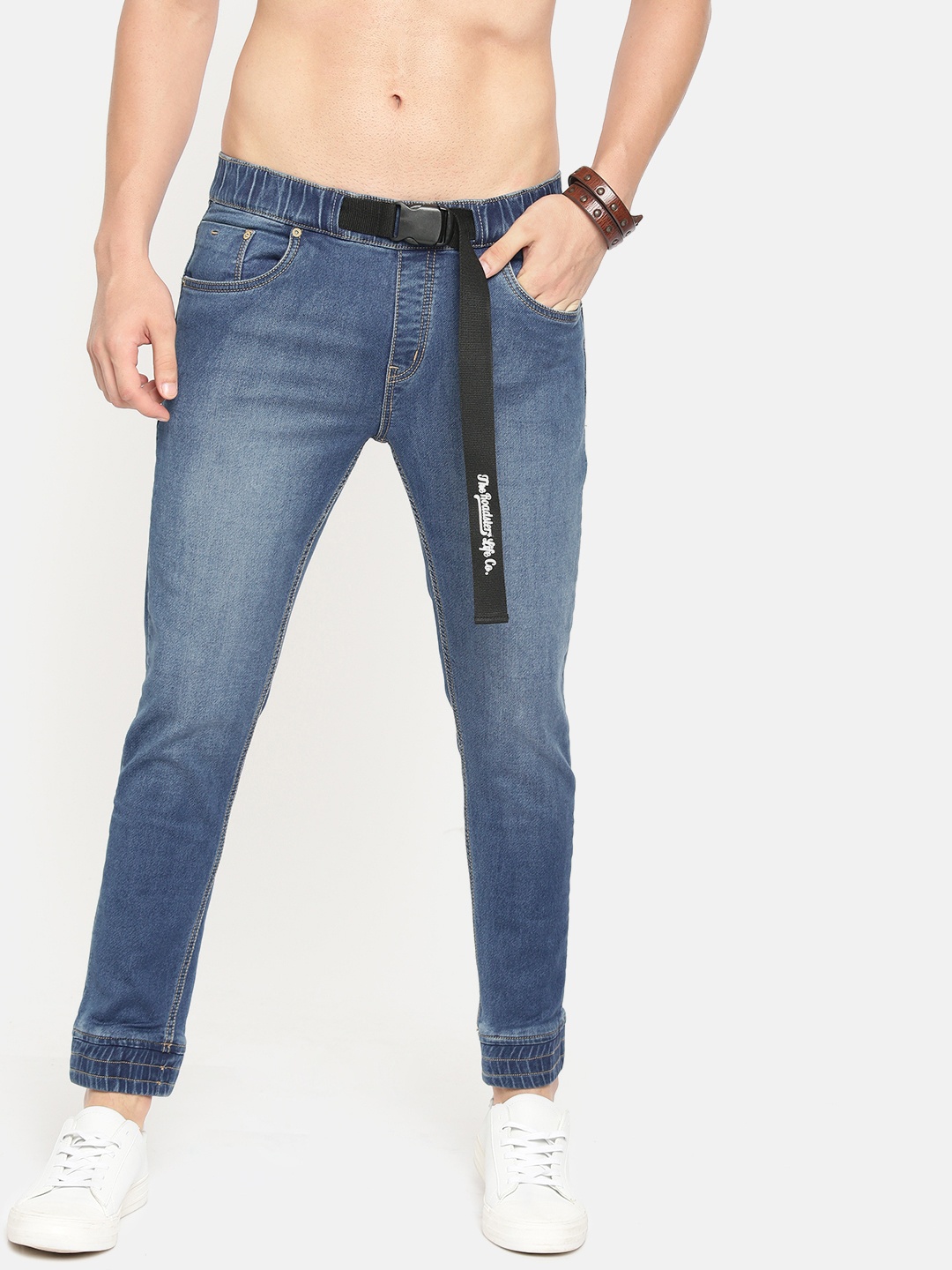 The Roadster Lifestyle Co Men Blue Slim Jogger Fit Mid-Rise Clean Look Stretchable Jeans
The Roadster Lifestyle Co Men Blue Slim Jogger Fit Mid-Rise Clean Look Stretchable Jeans