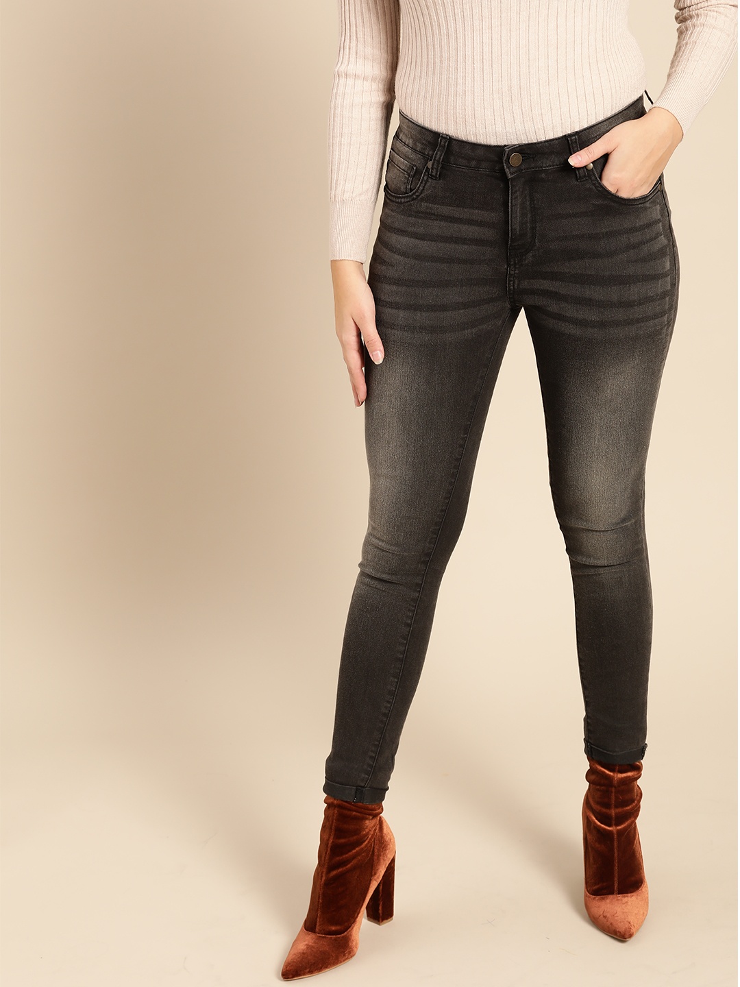 DressBerry Women Charcoal Grey Skinny Fit Mid-Rise Clean Look Stretchable Ankle Length Jeans
DressBerry Women Charcoal Grey Skinny Fit Mid-Rise Clean Look Stretchable Ankle Length Jeans