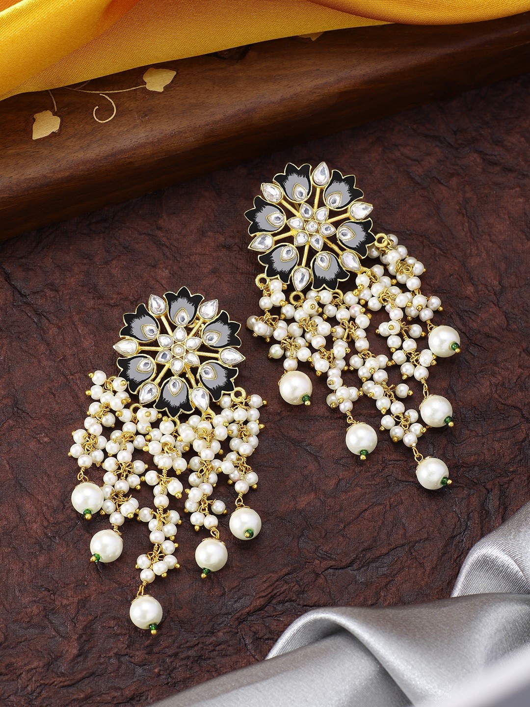 Peora Gold-Plated Grey Meenakari Handcrafted Kundan & Pearl Contemporary Drop Earring
Peora Gold-Plated Grey Meenakari Handcrafted Kundan & Pearl Contemporary Drop Earring